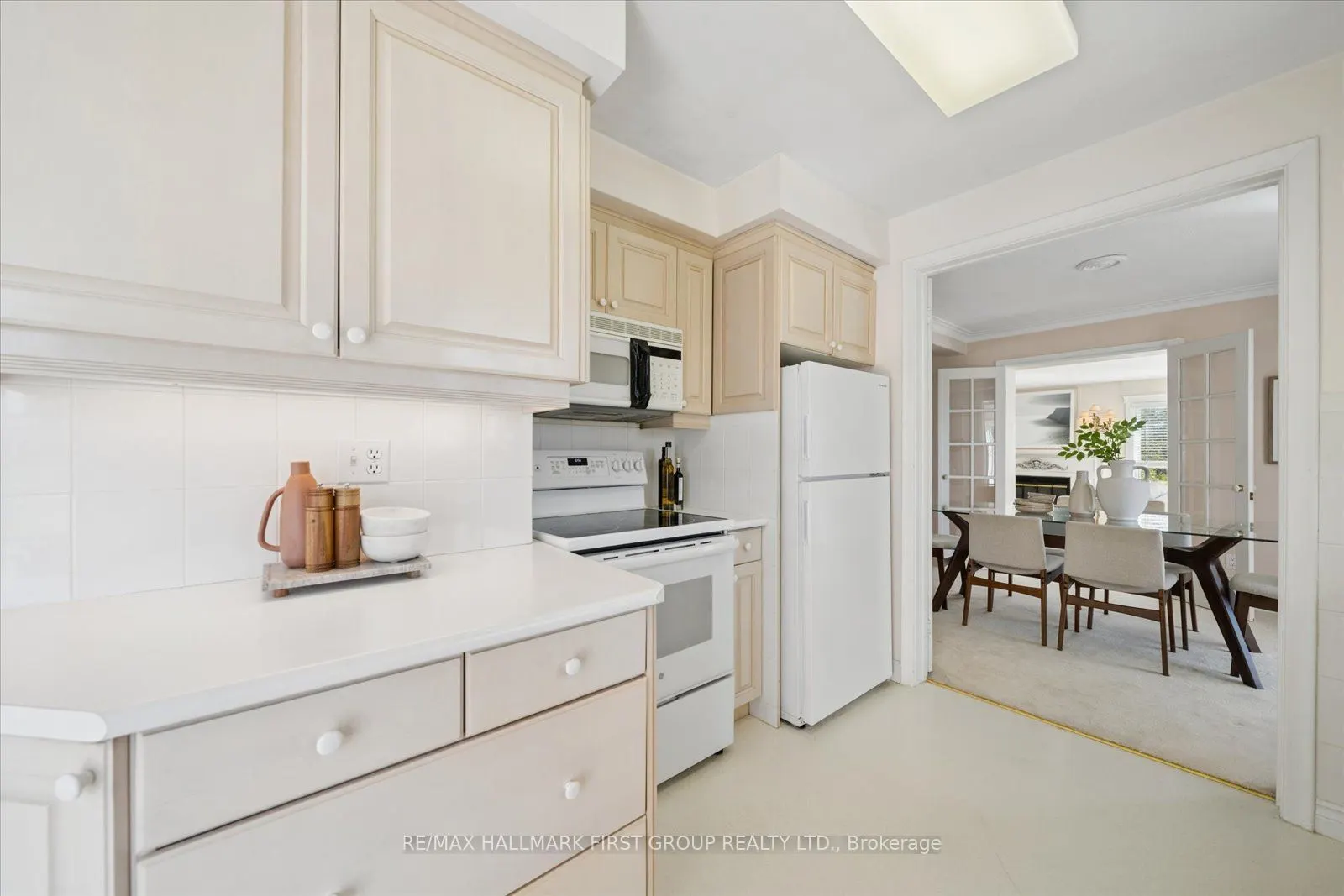 525 Myrtle Road W