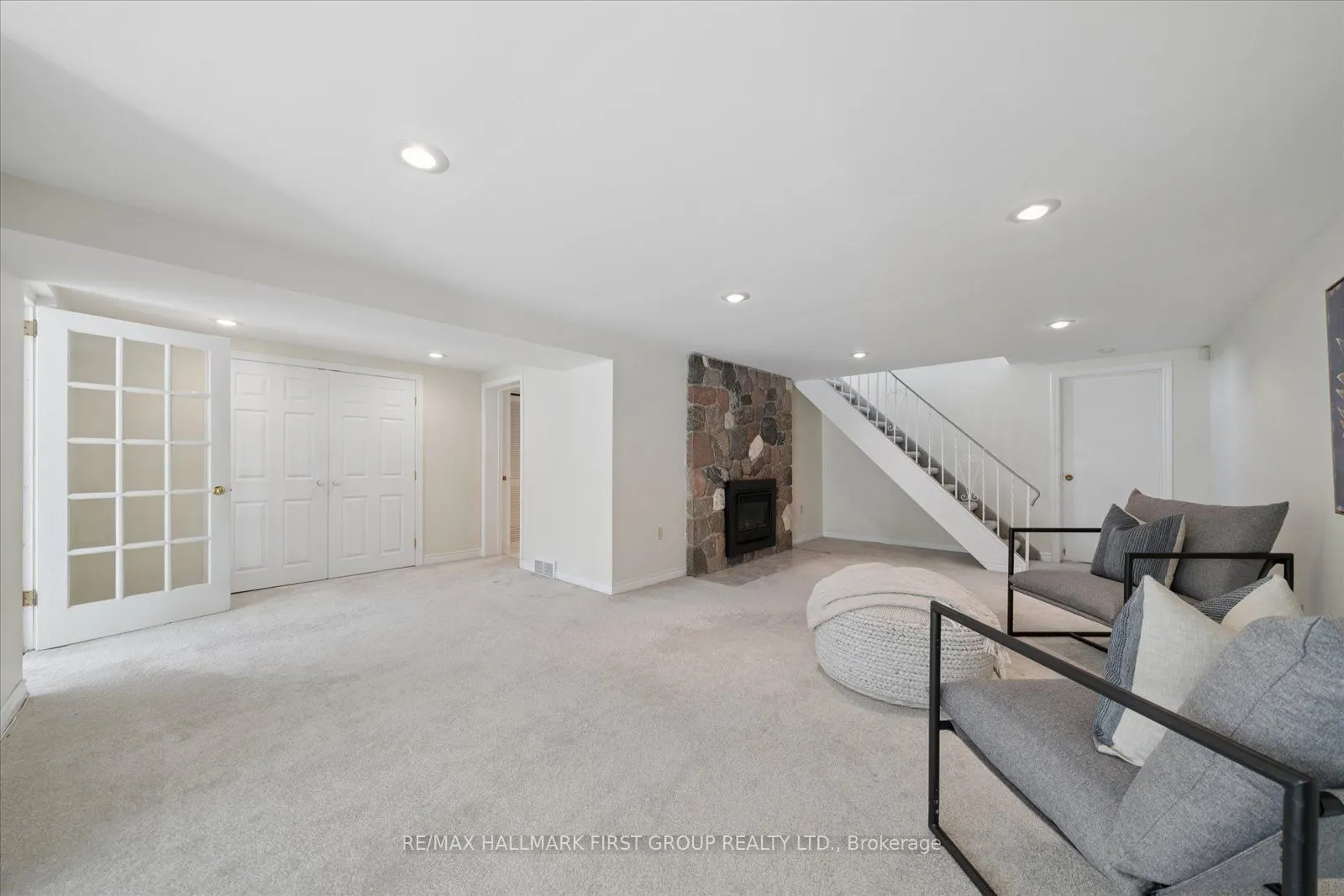 525 Myrtle Road W