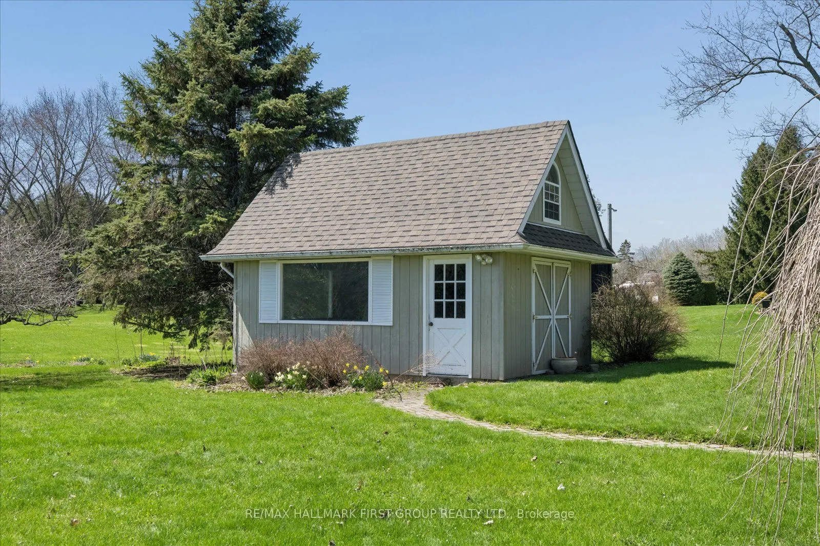 525 Myrtle Road W