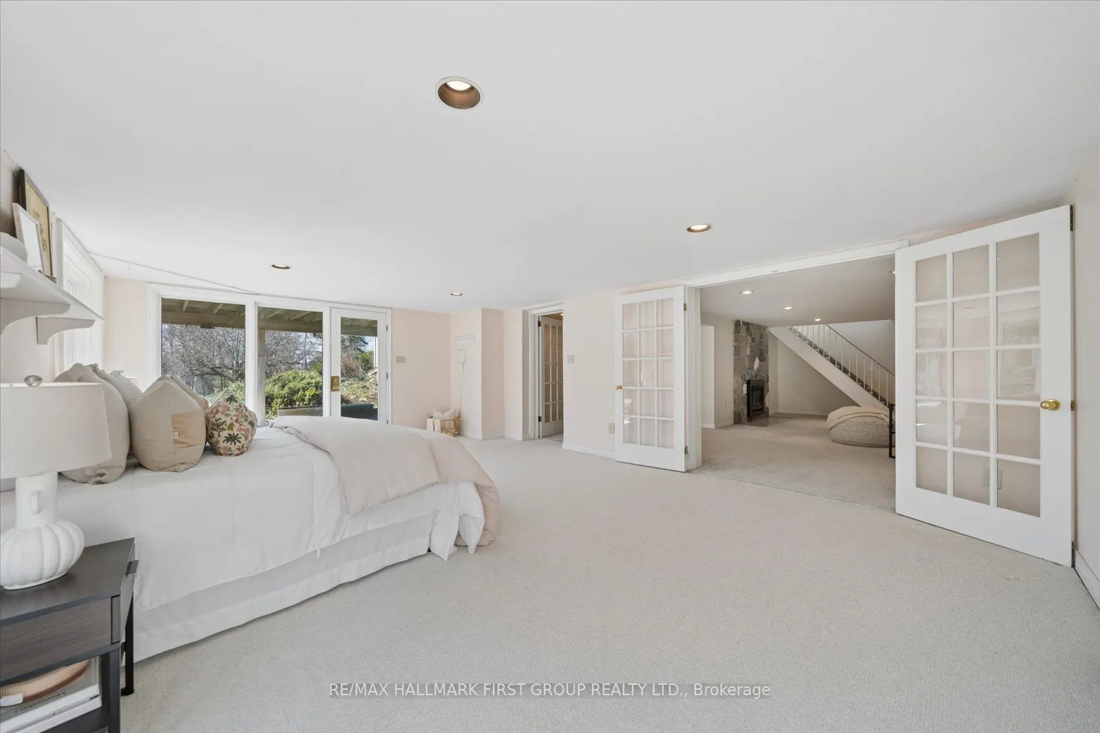 525 Myrtle Road W