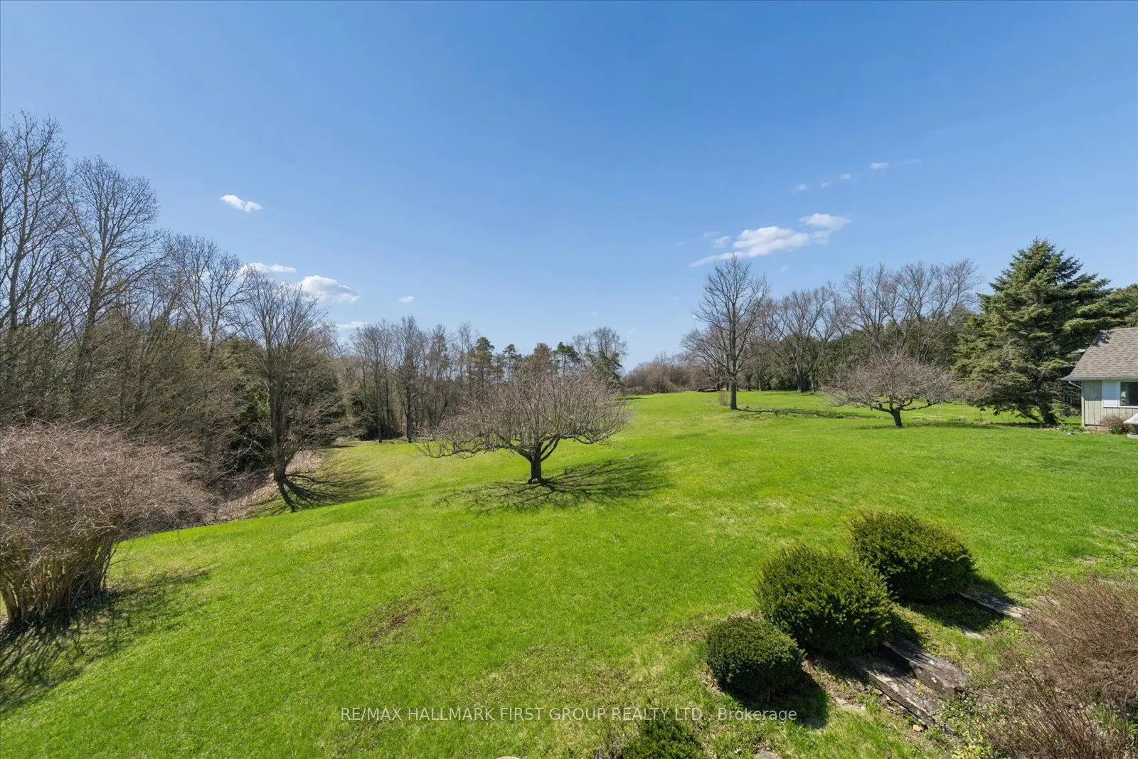 525 Myrtle Road W