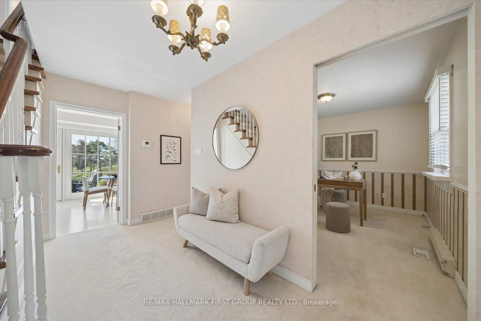 525 Myrtle Road W