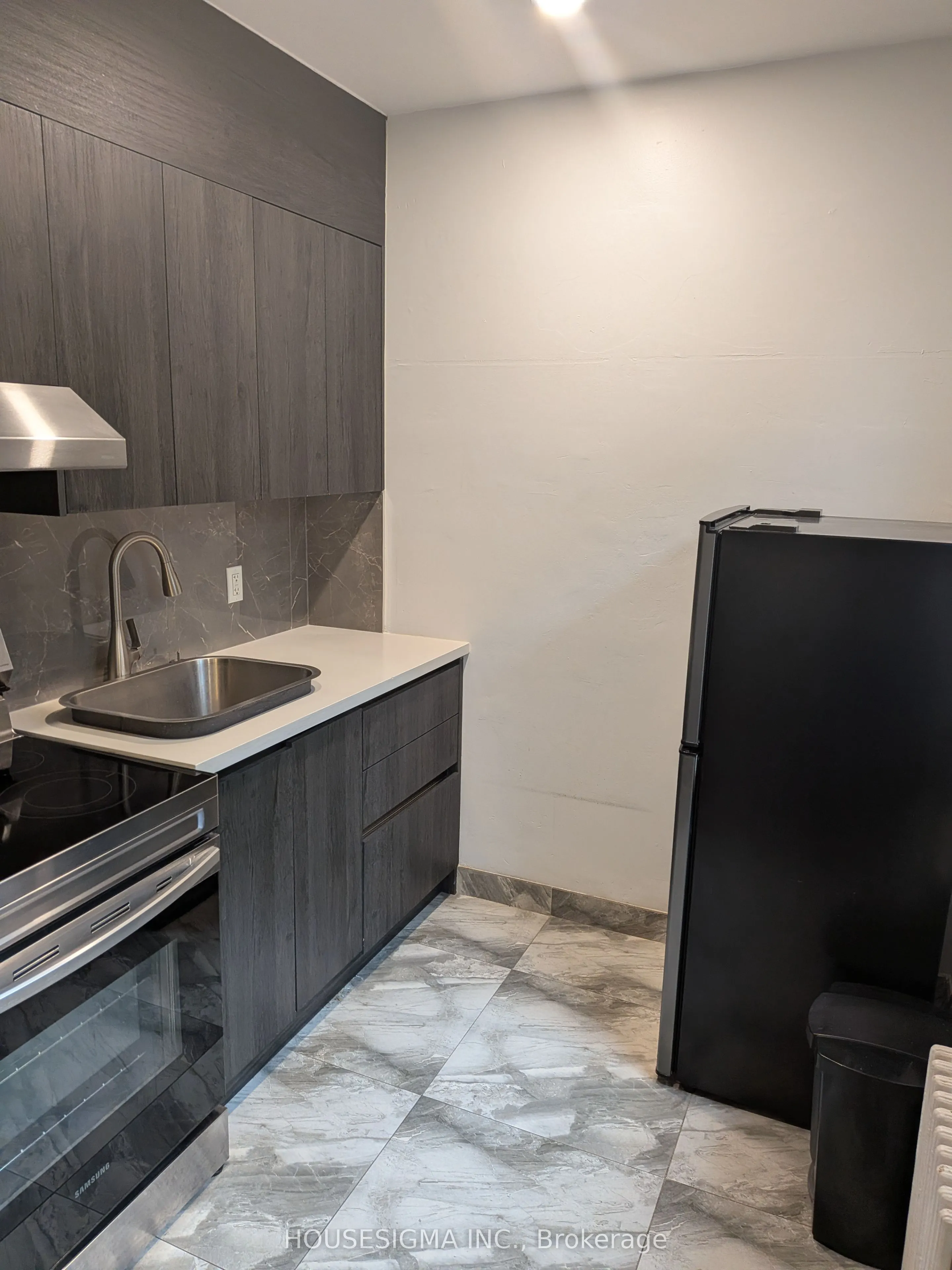 117 Cosburn Avenue #202