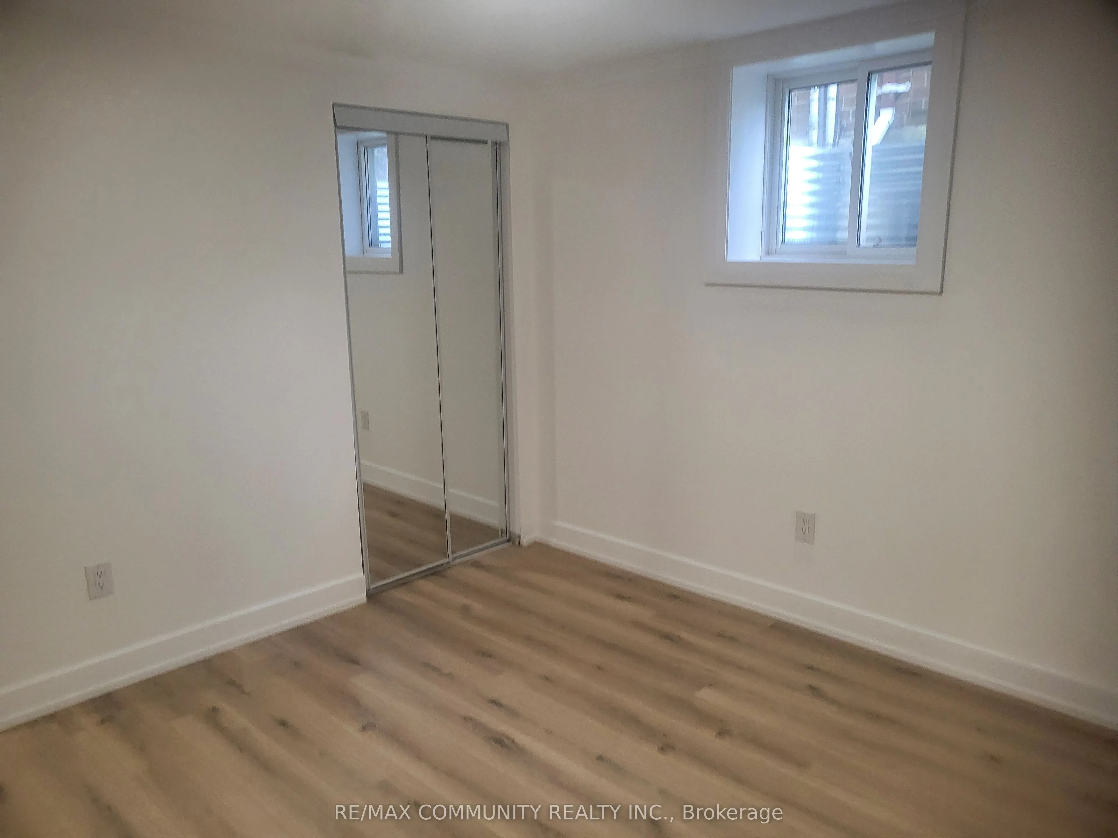 609 Amberwood Crescent #Basement