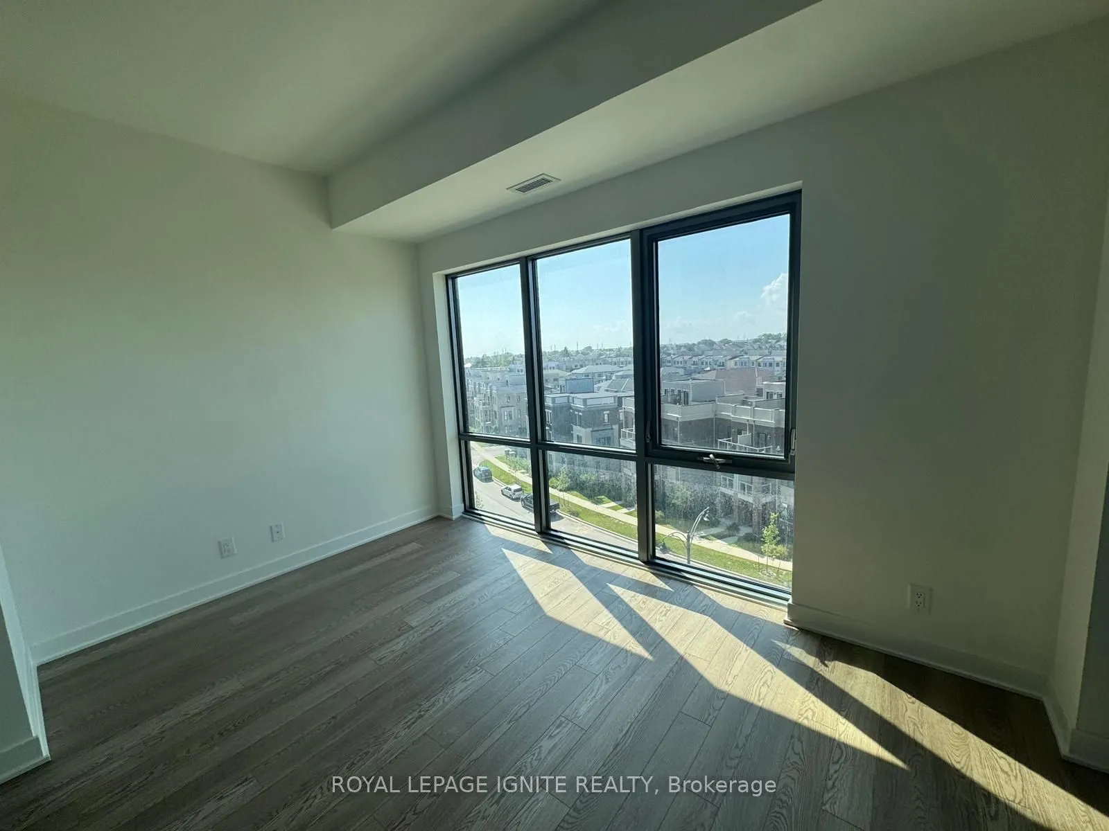 51 Clarington Boulevard #611