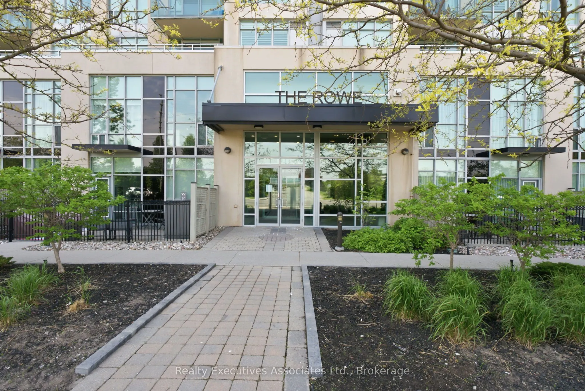 1600 Charles Street #911