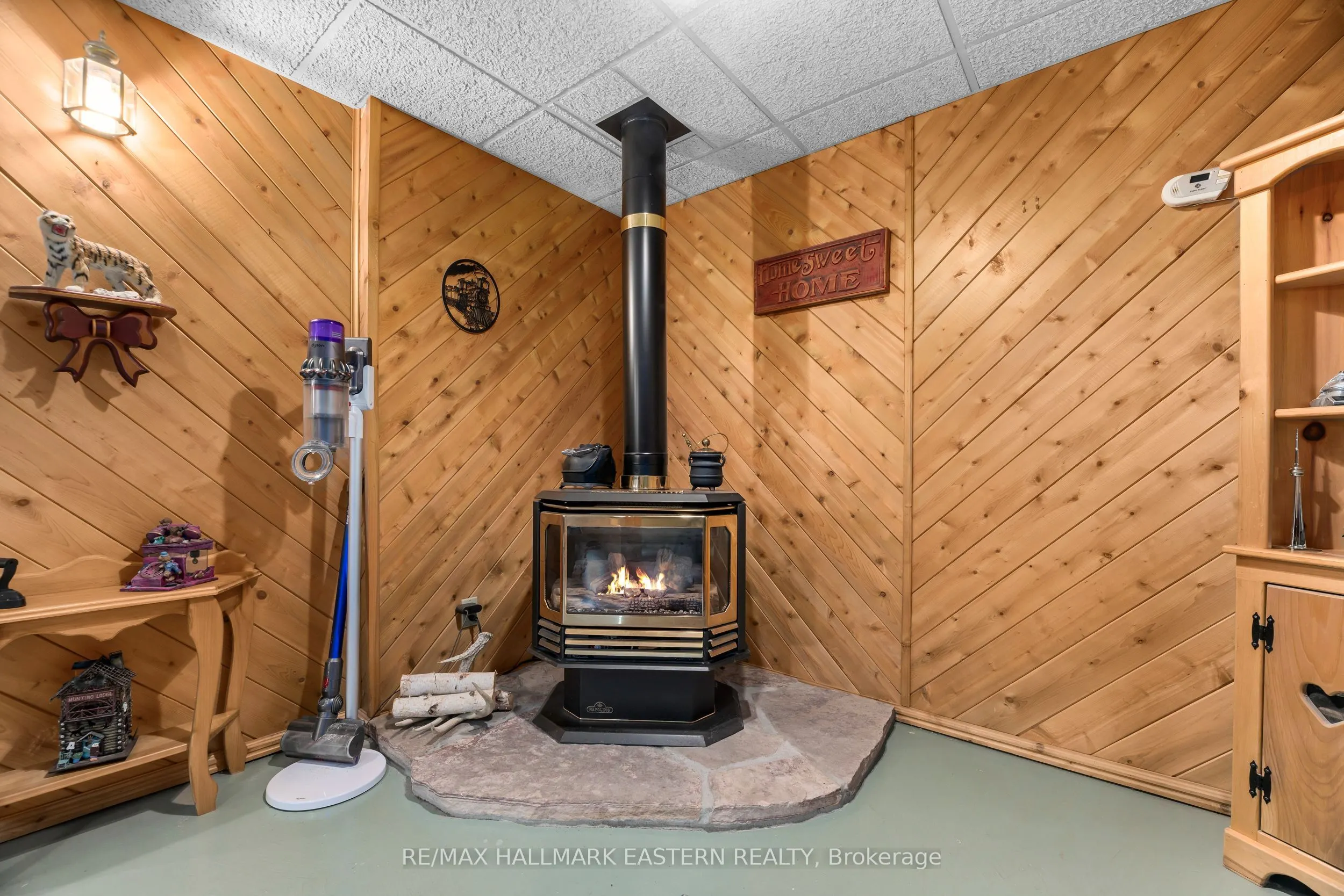 1003 Renaissance Drive