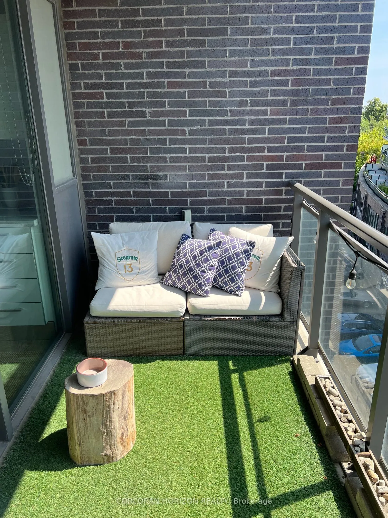 1201 Dundas Street E #503