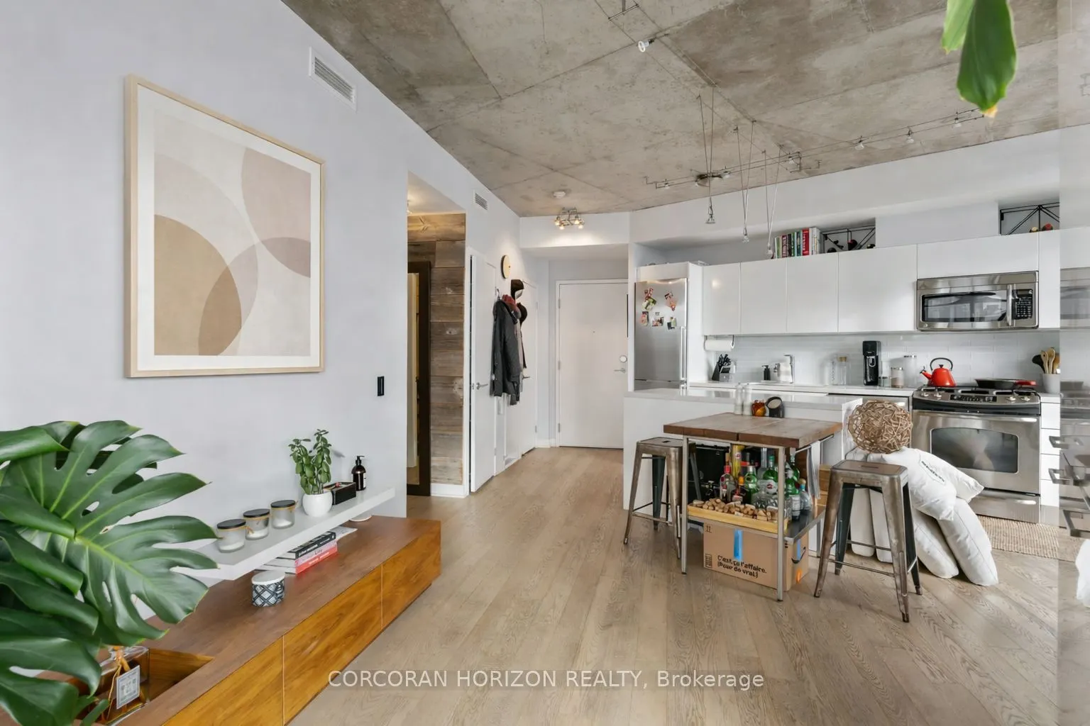1201 Dundas Street E #503