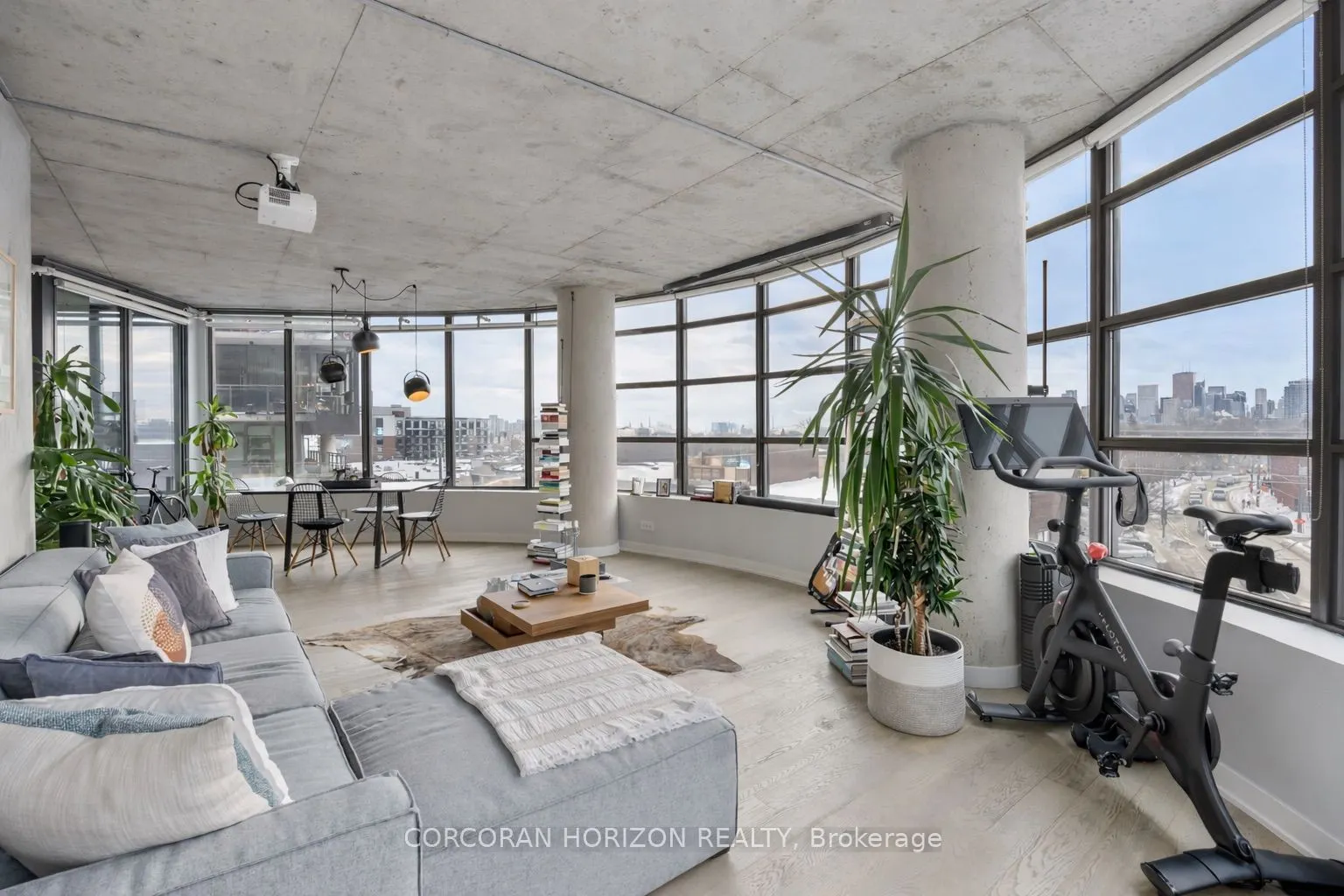 1201 Dundas Street E #503