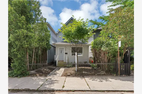 19 Minto Street