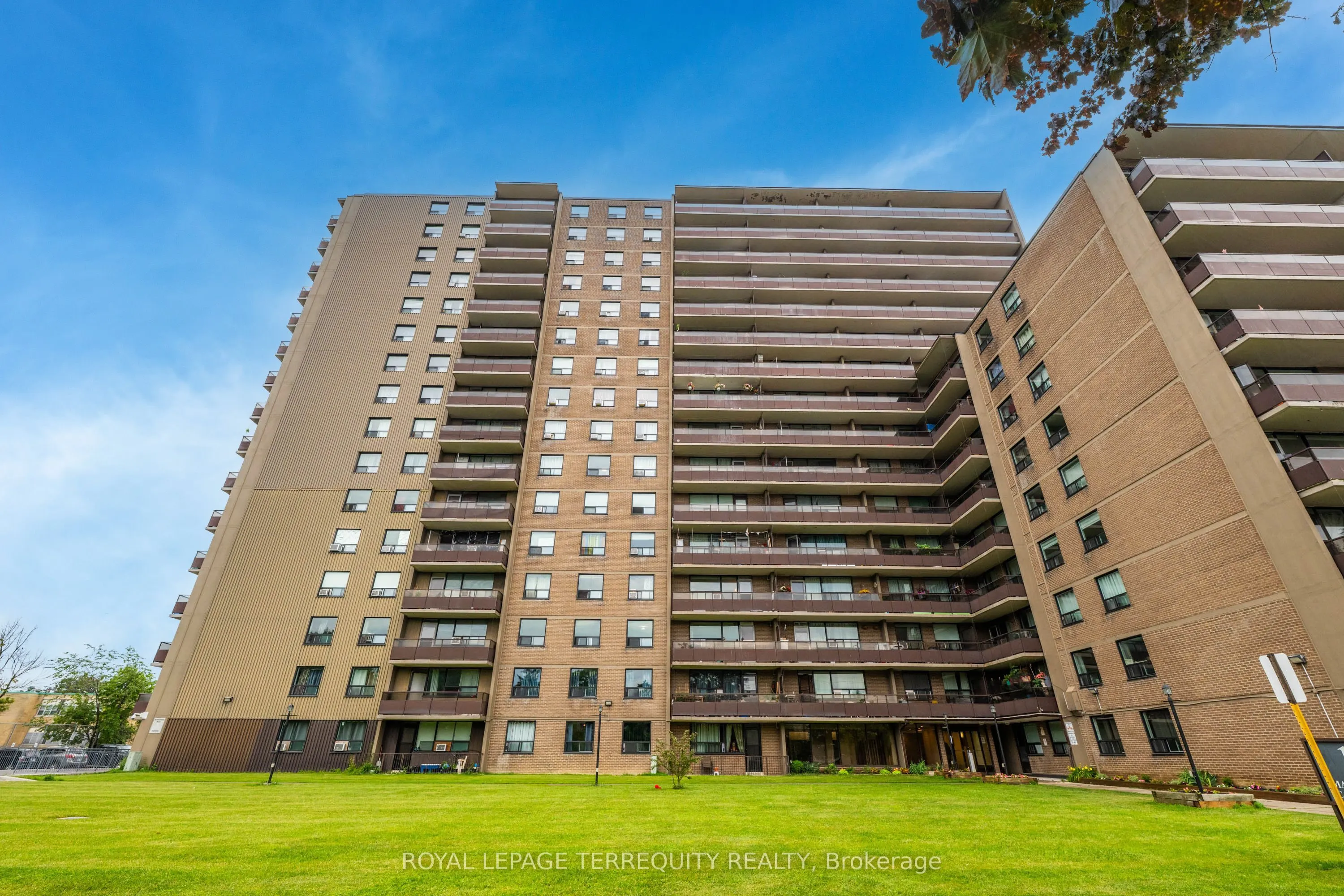 180 Markham Road #816