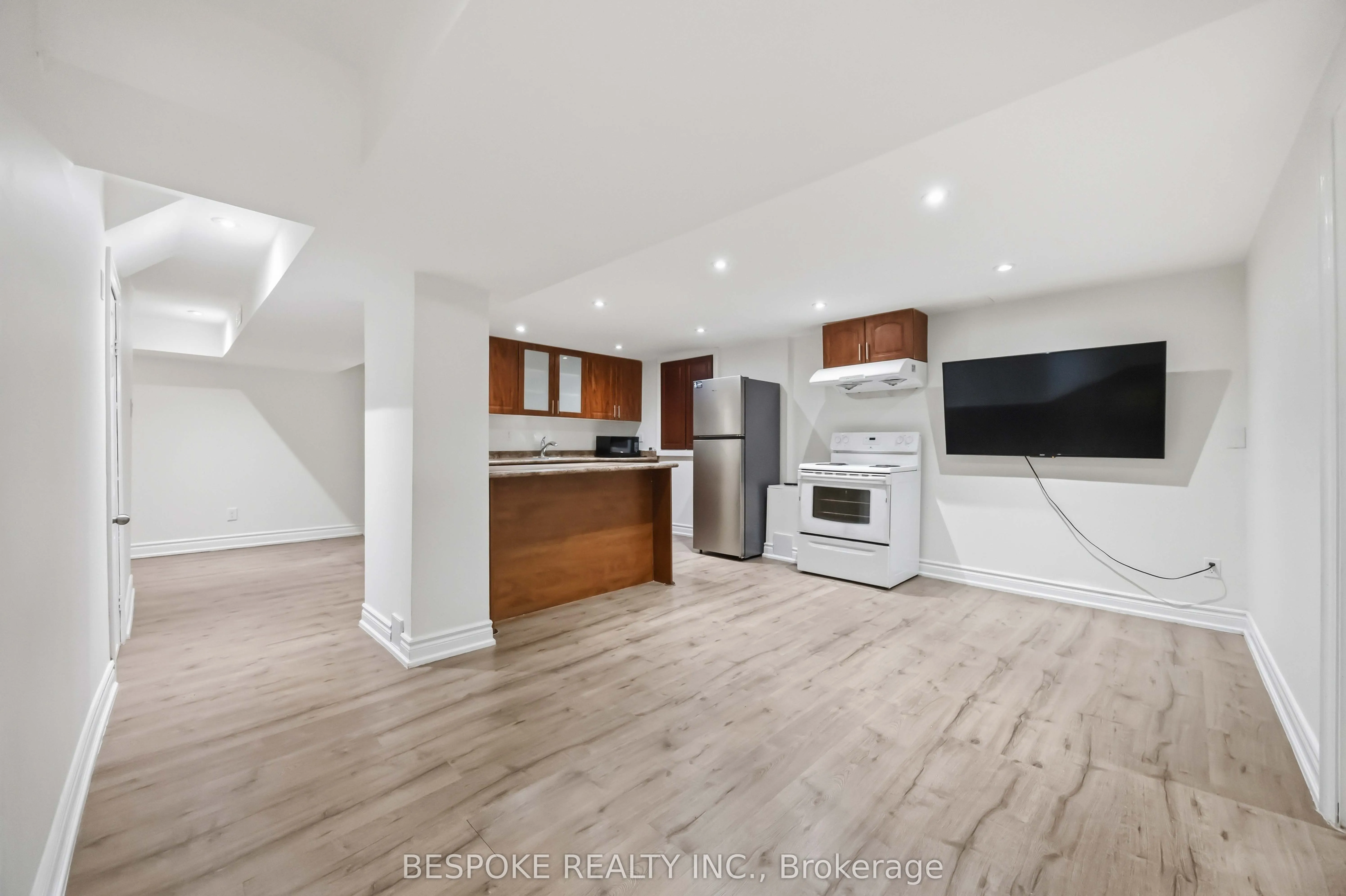 54 Mcinnes Crescent #Bsmt