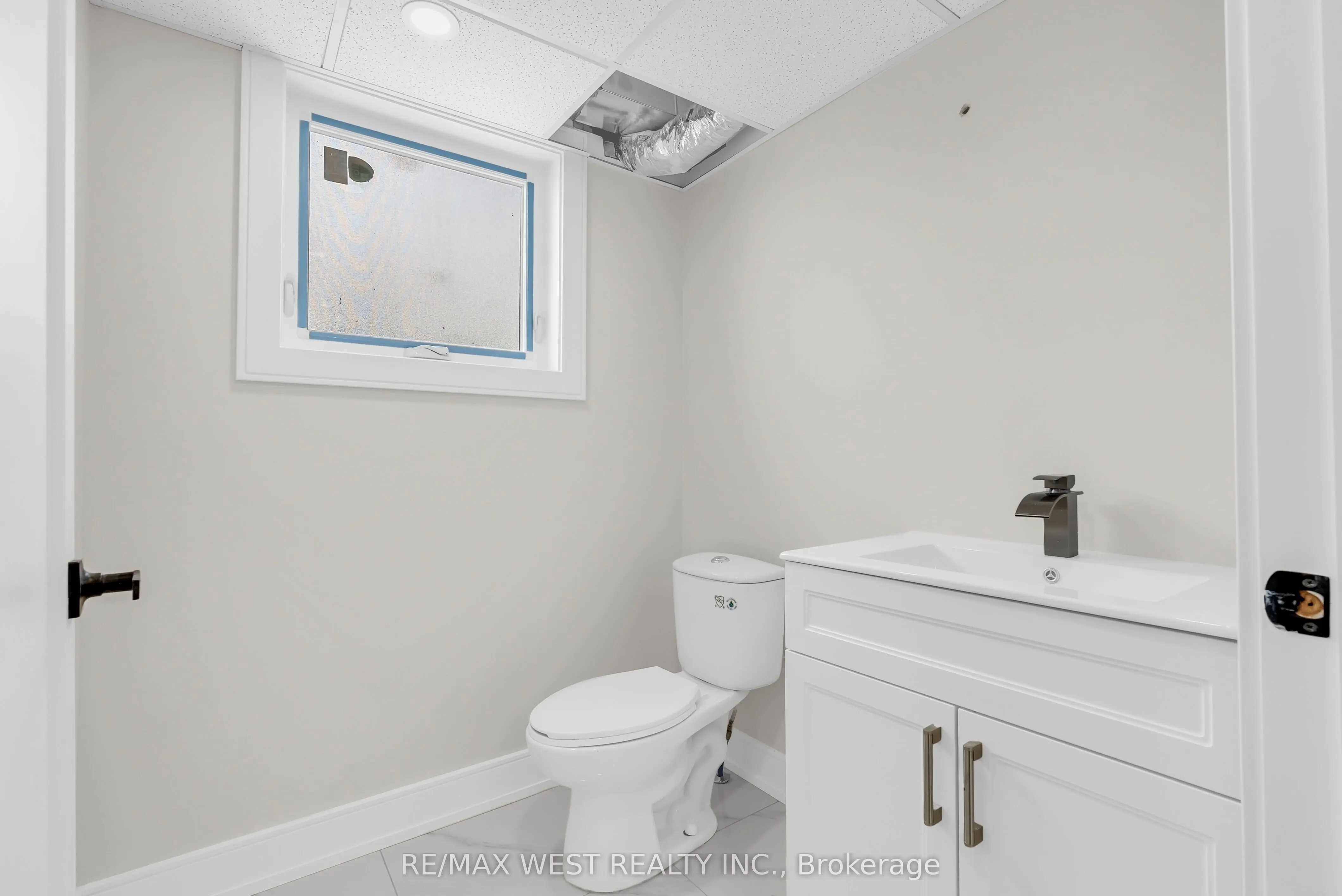 36 Park Road S