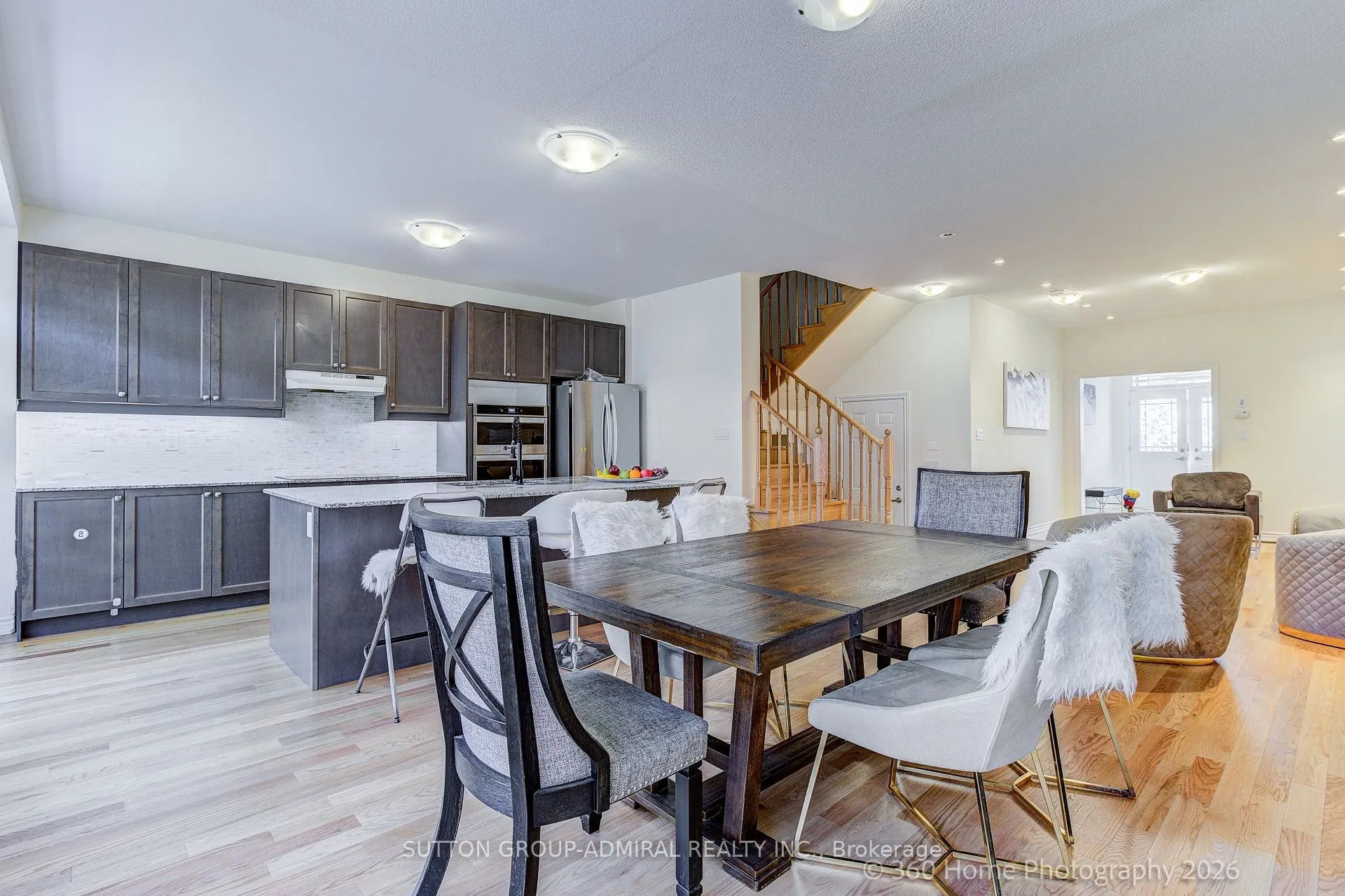1186 Rexton Drive
