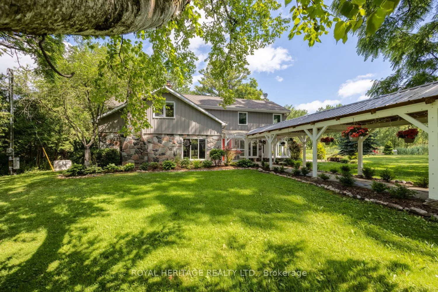 4395 Westney Road N