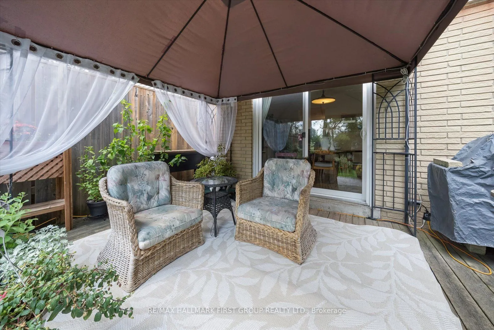 648 Creekview Circle