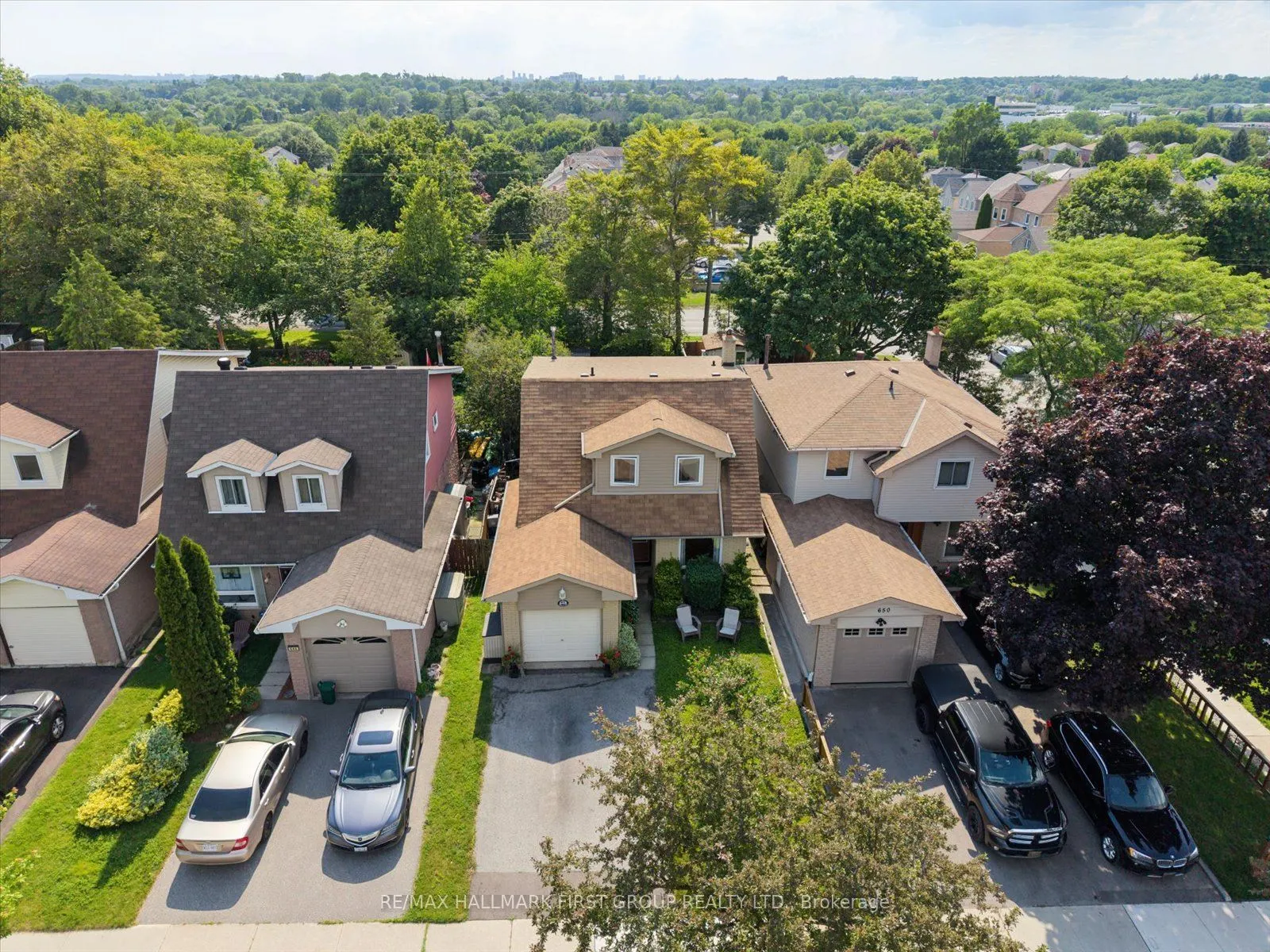648 Creekview Circle