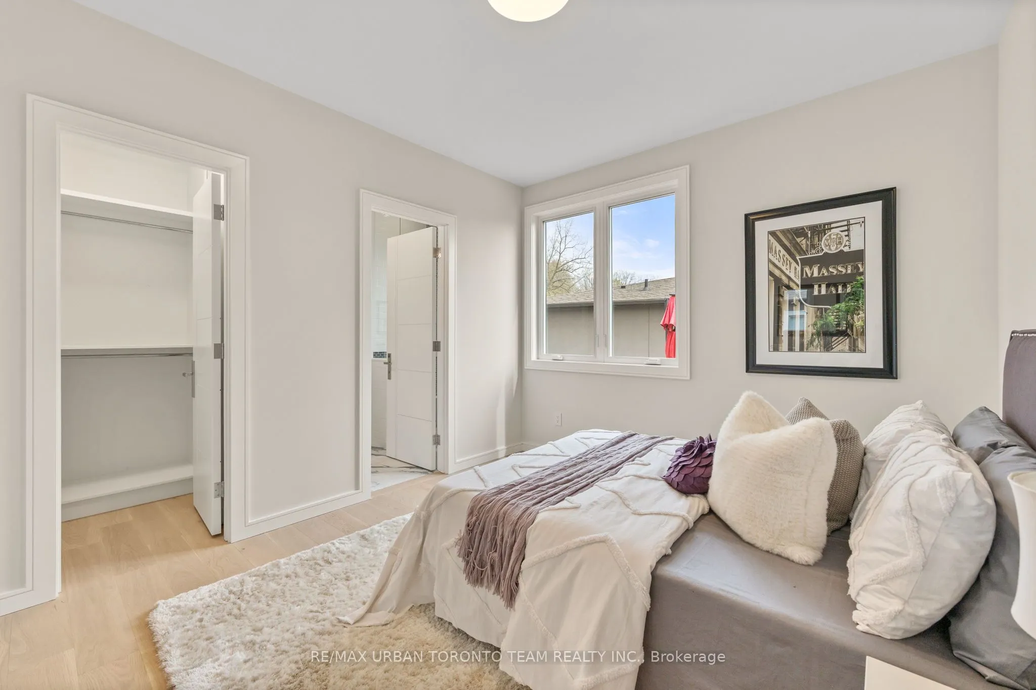 4 Drake Crescent