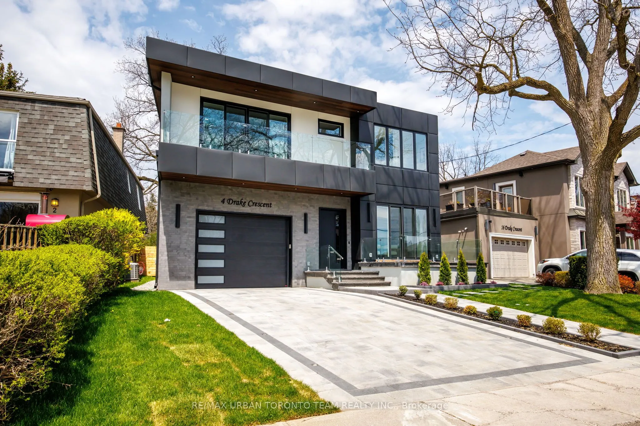 4 Drake Crescent