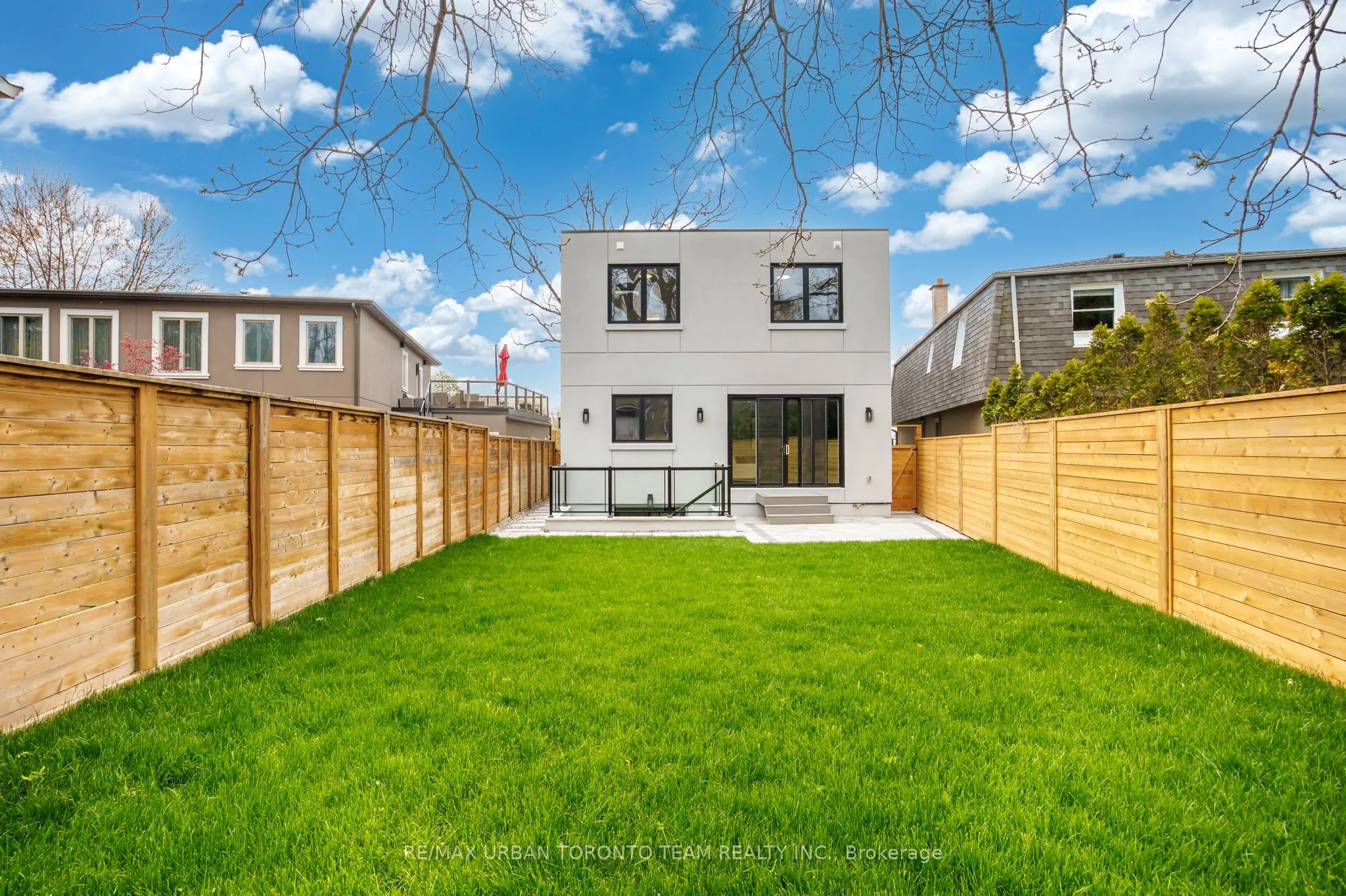 4 Drake Crescent