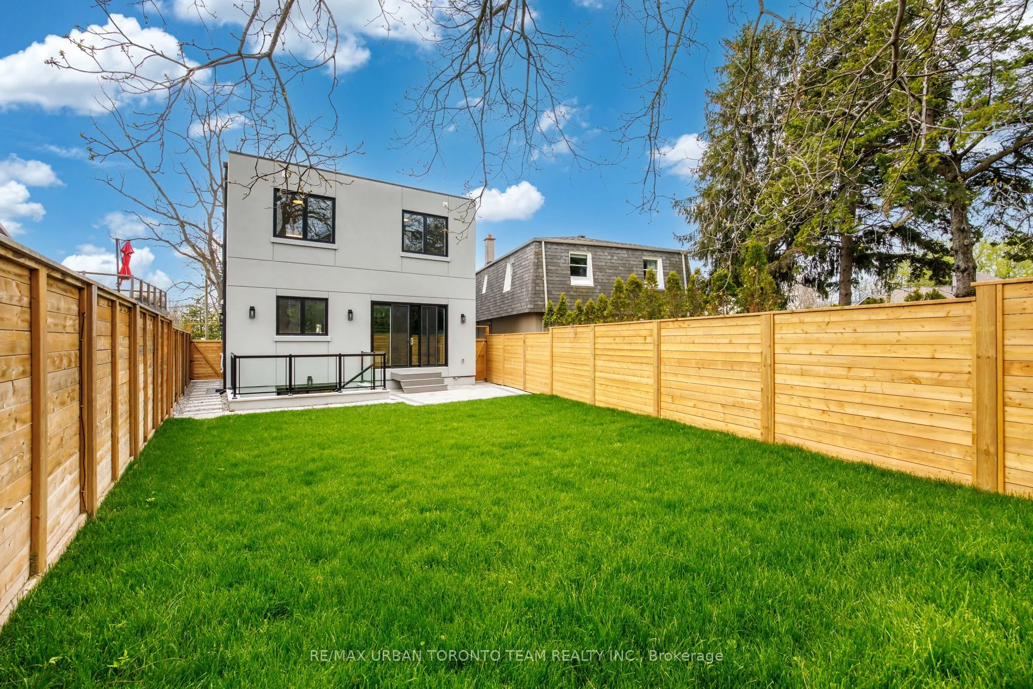 4 Drake Crescent