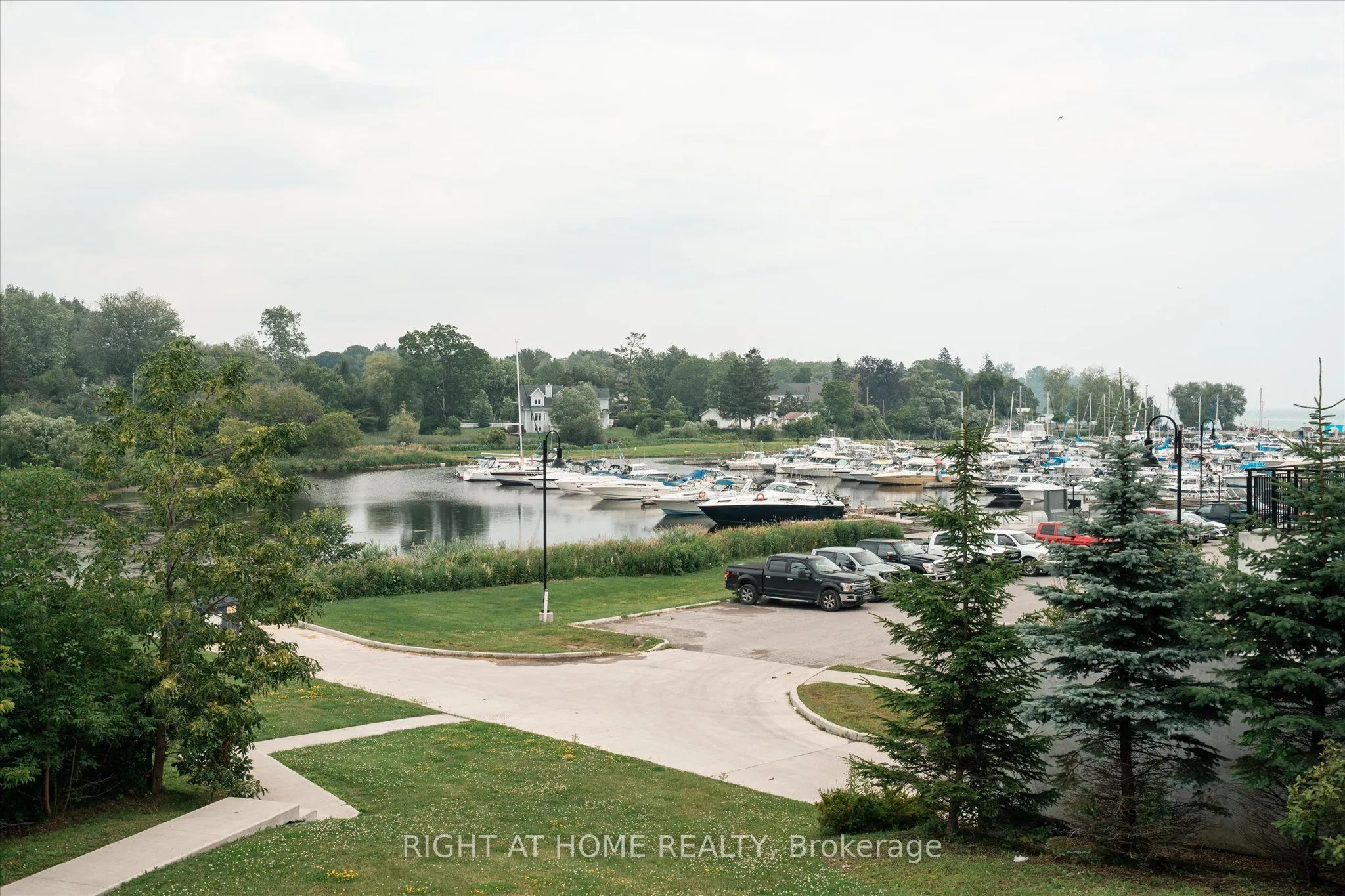 50 Lakebreeze Drive #321