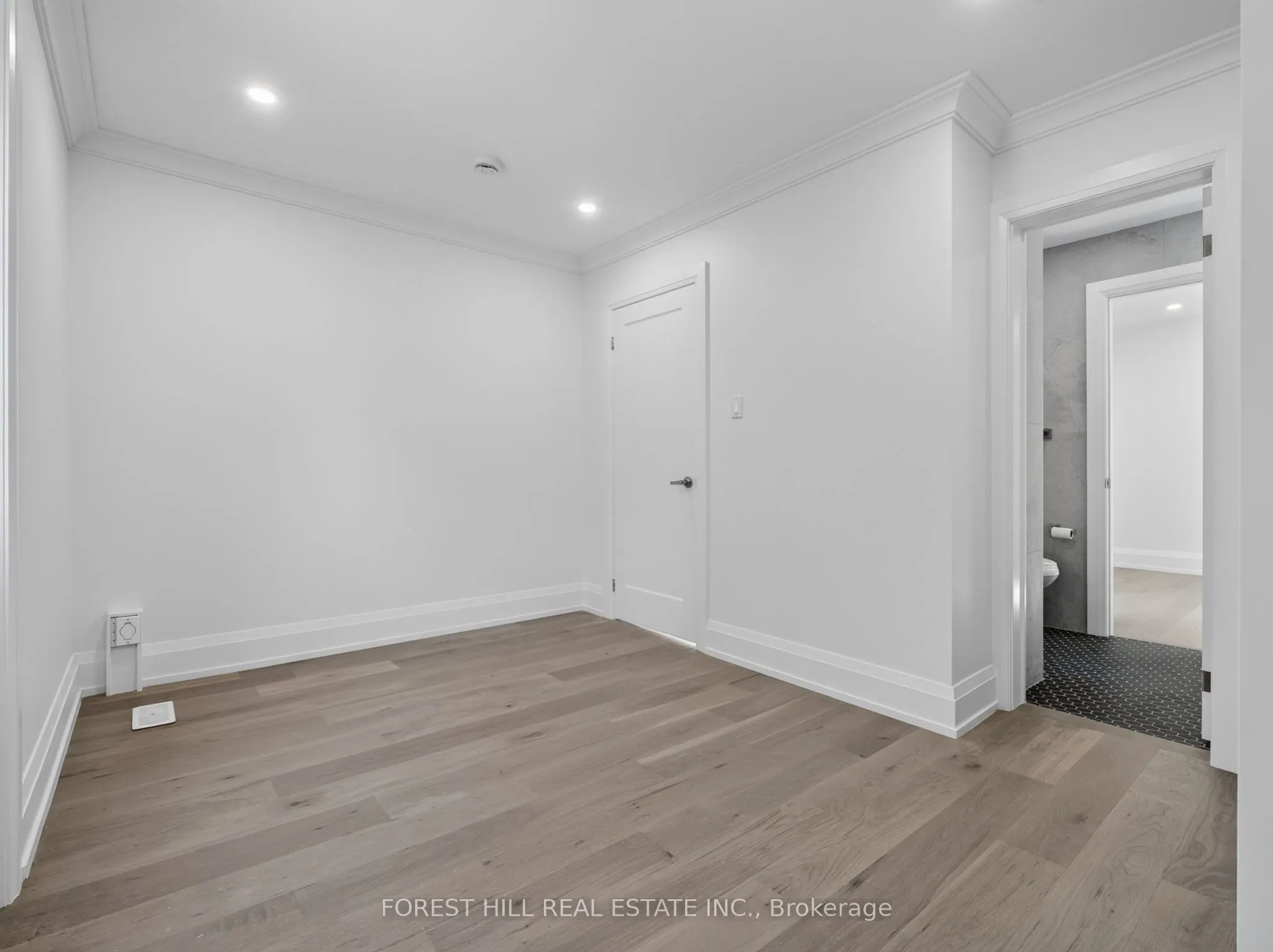 54 Chatham Avenue