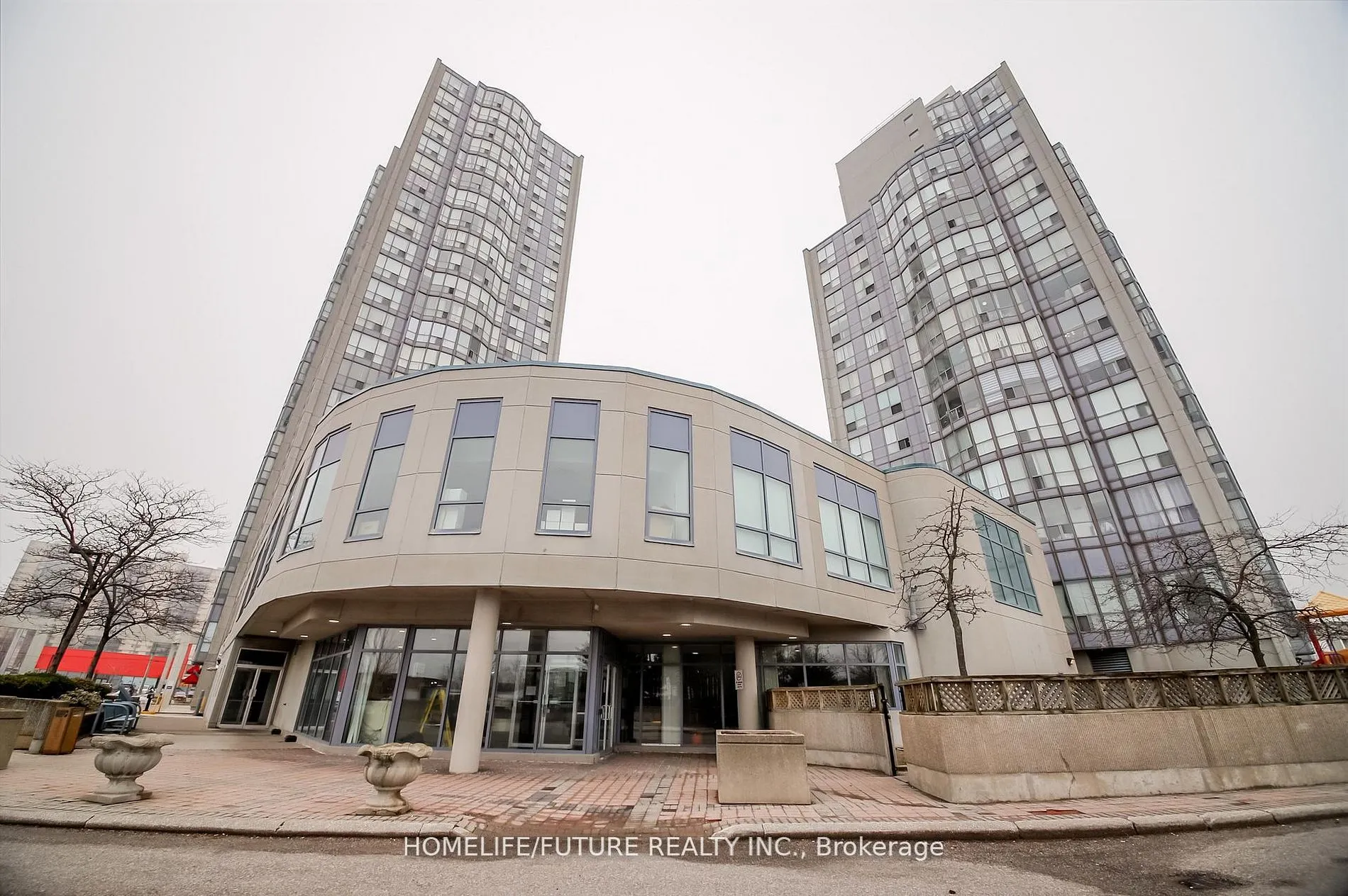 2550 Lawrence Avenue E #816