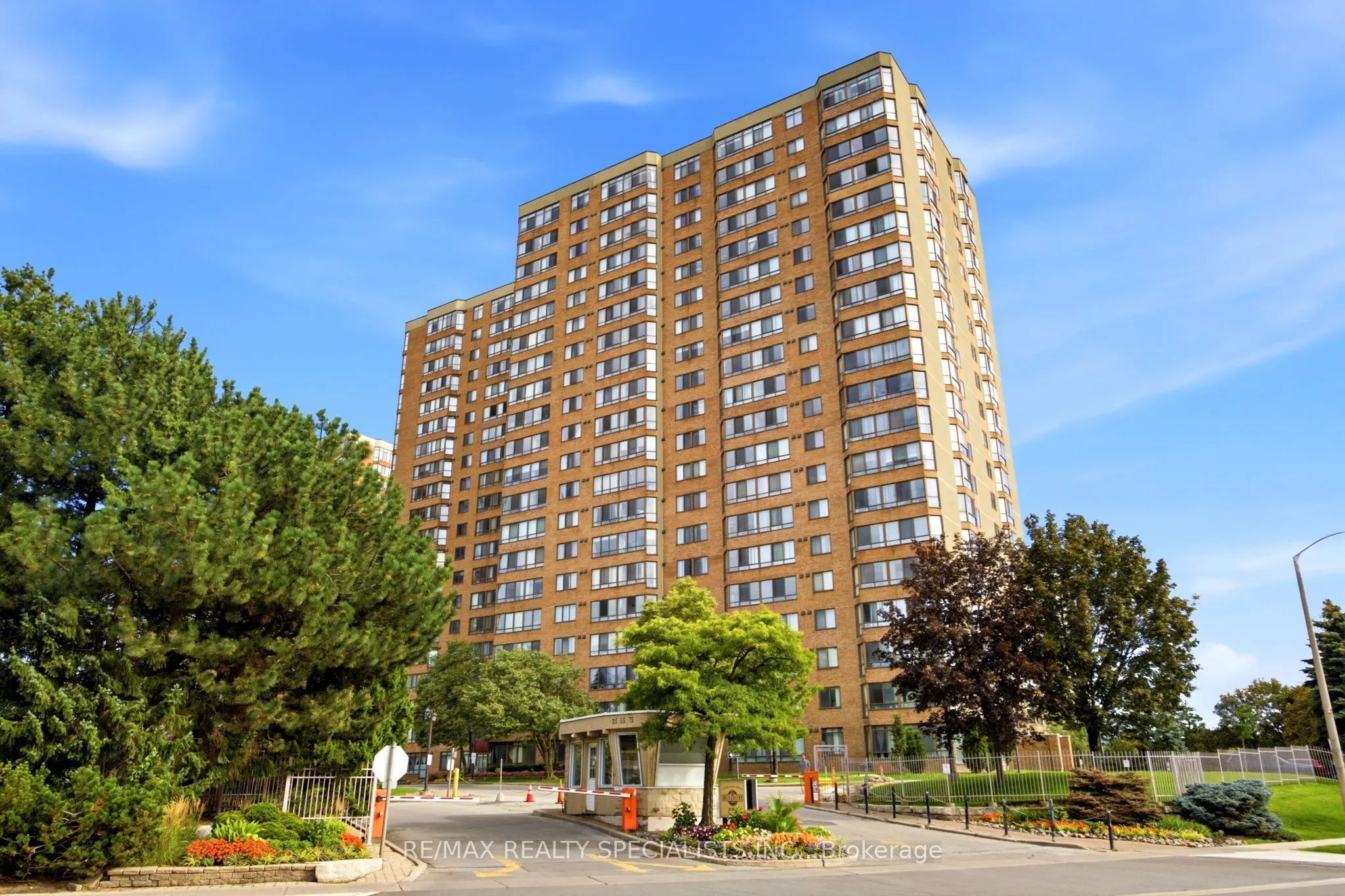 55 Bamburgh Circle #113
