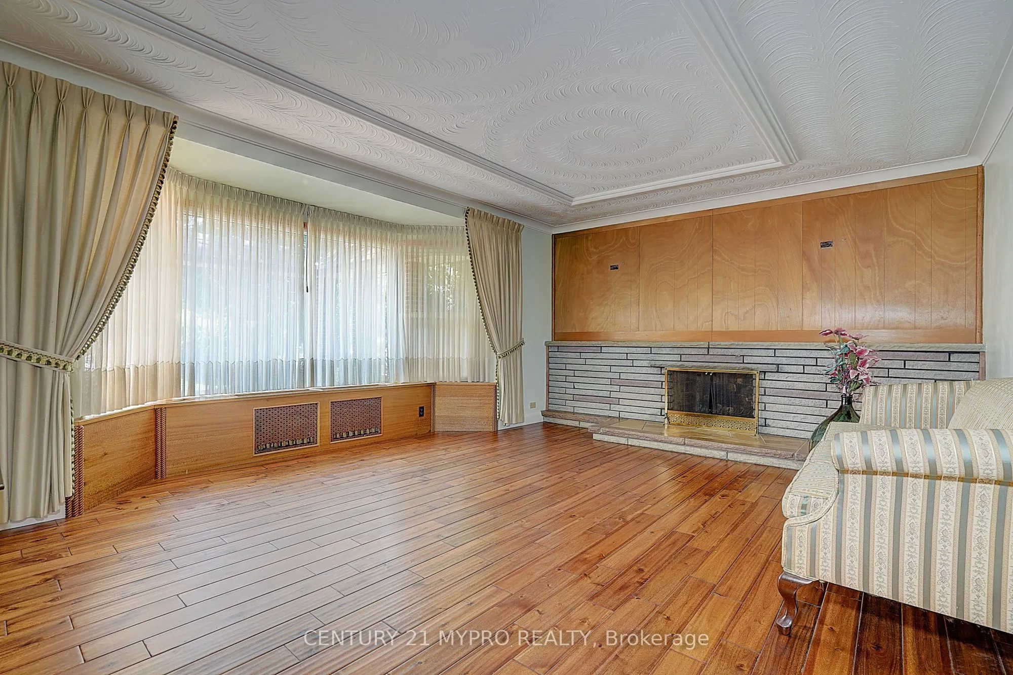 80A Rosemount Drive