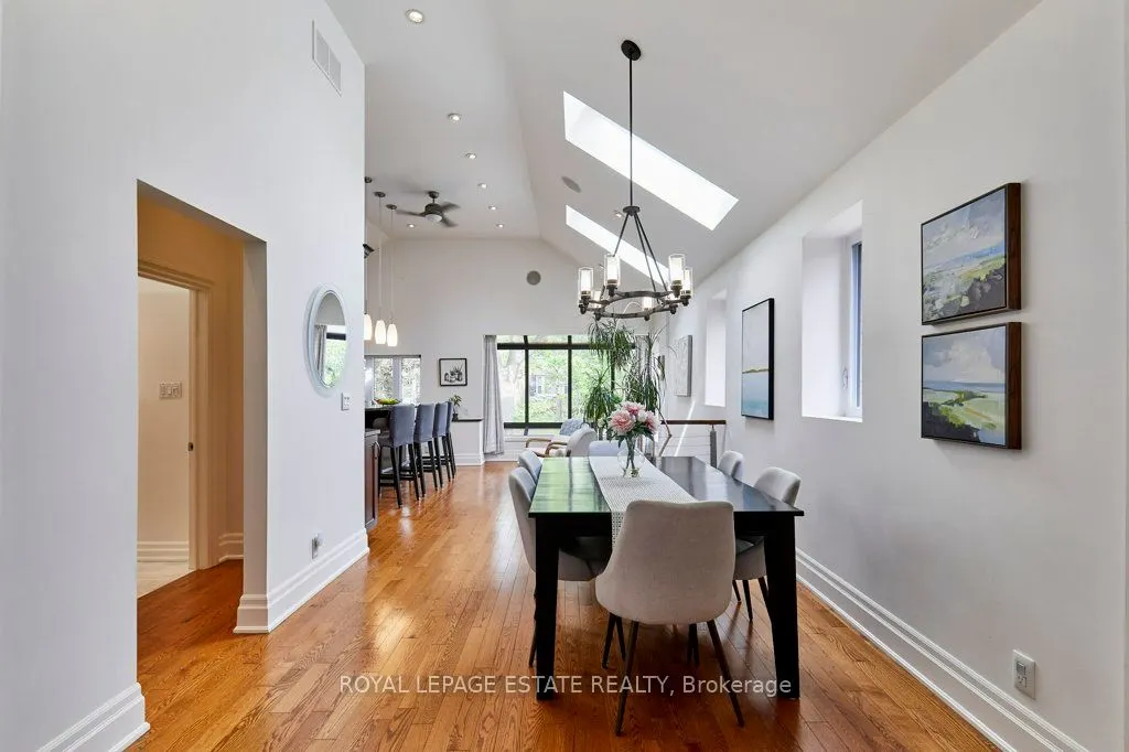 10 Queensgrove Road