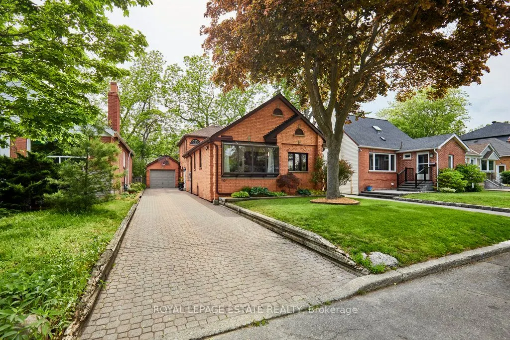 10 Queensgrove Road