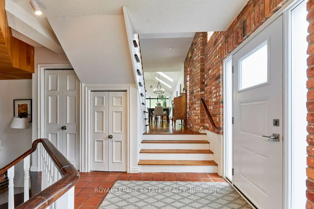 10 Queensgrove Road