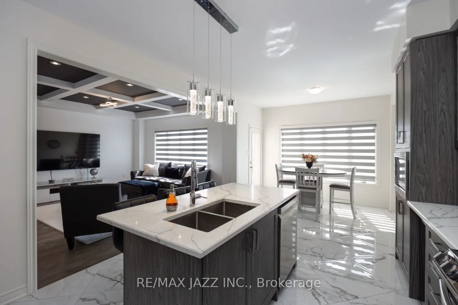 131 Courtney Street #UPPER