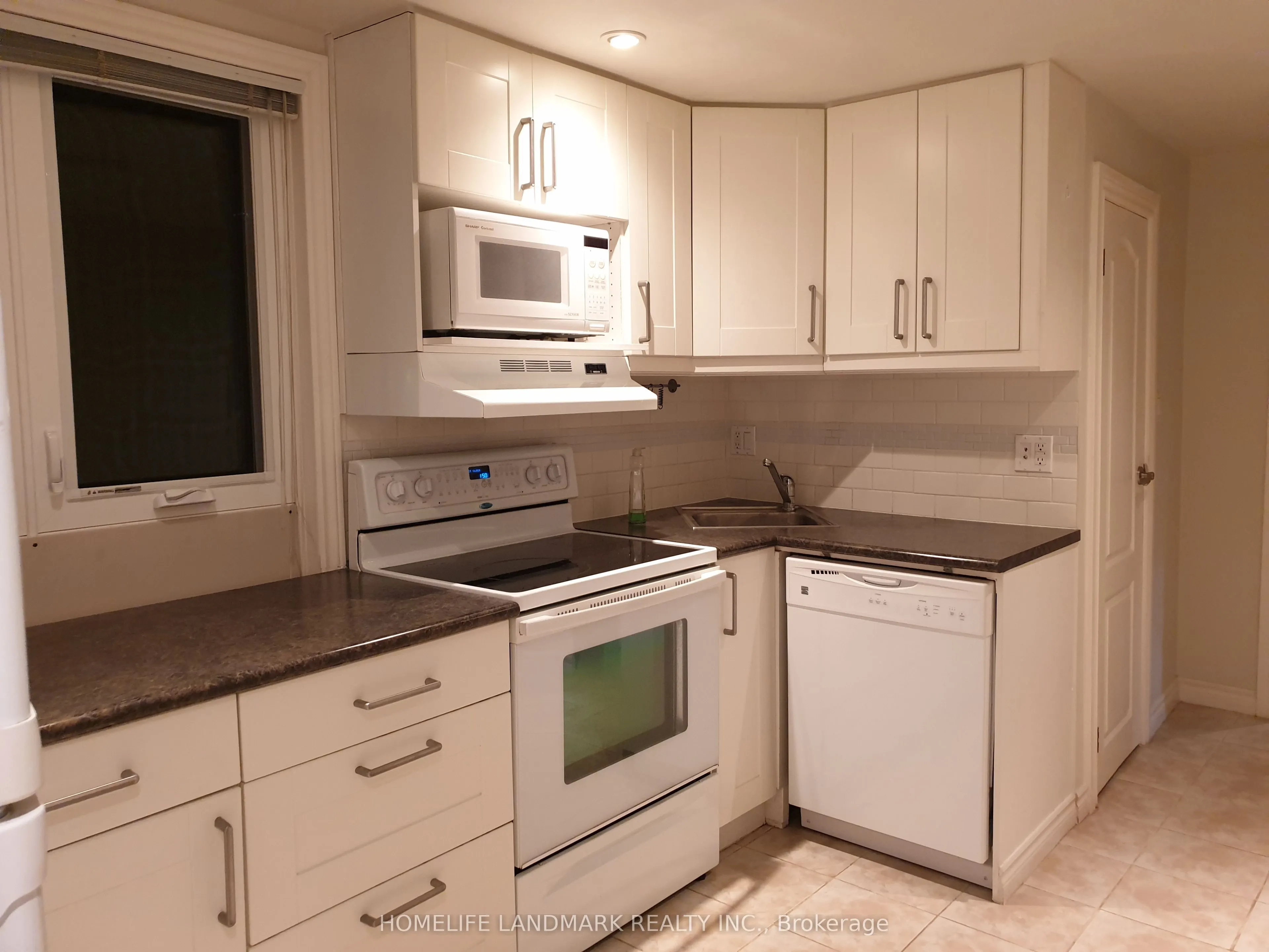 44 Guildcrest Drive #Lower