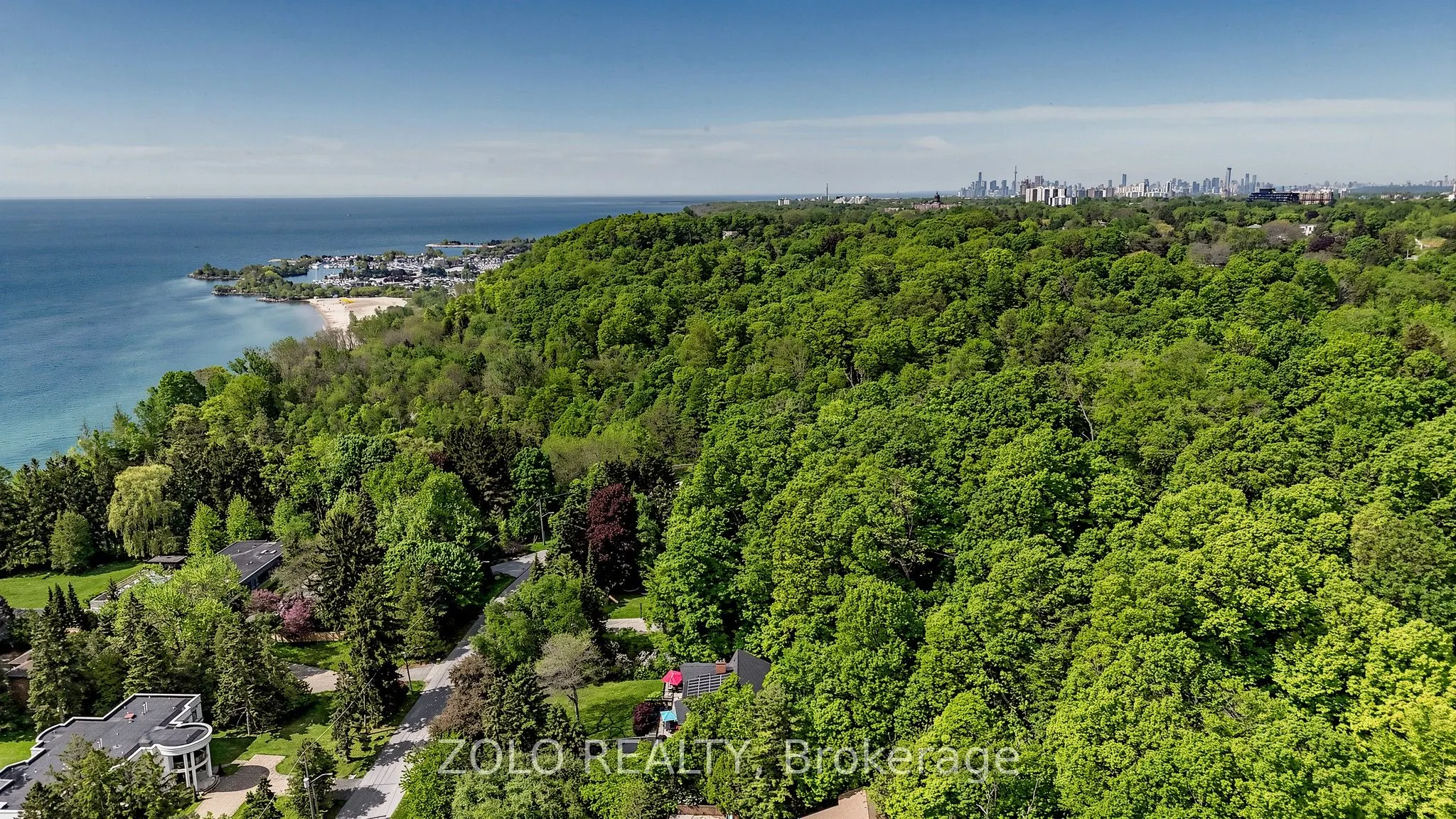 41 Meadowcliffe Drive