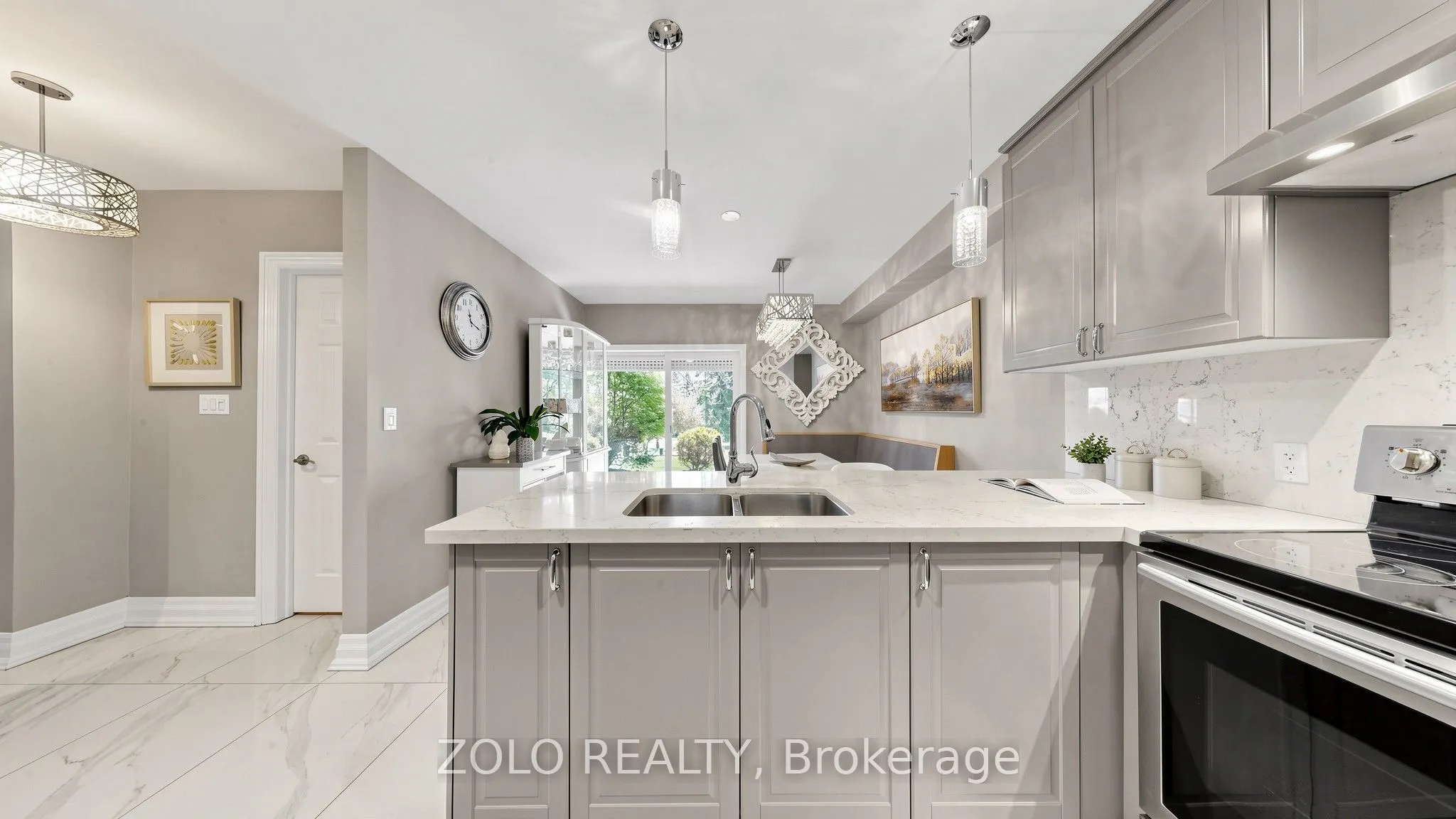 41 Meadowcliffe Drive