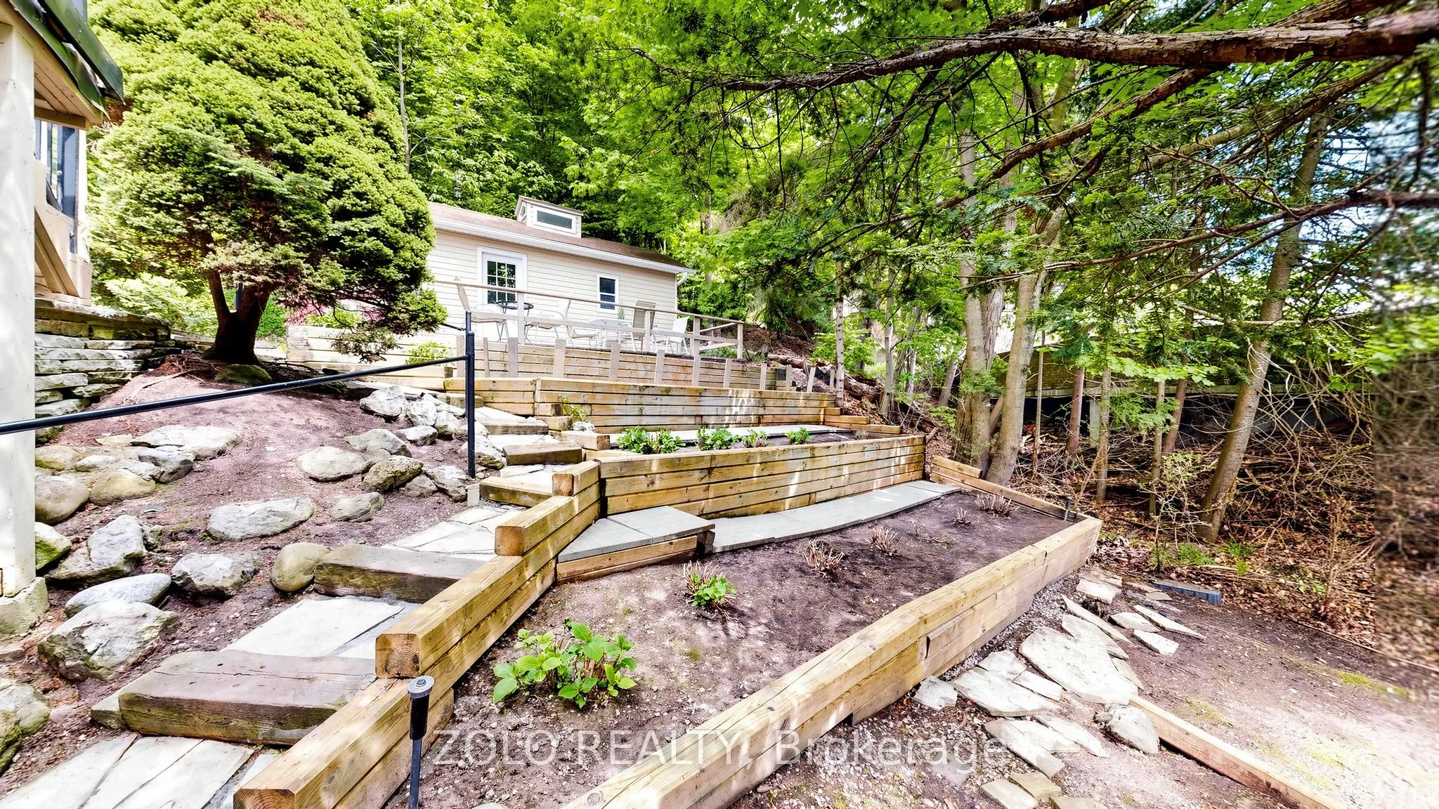 41 Meadowcliffe Drive