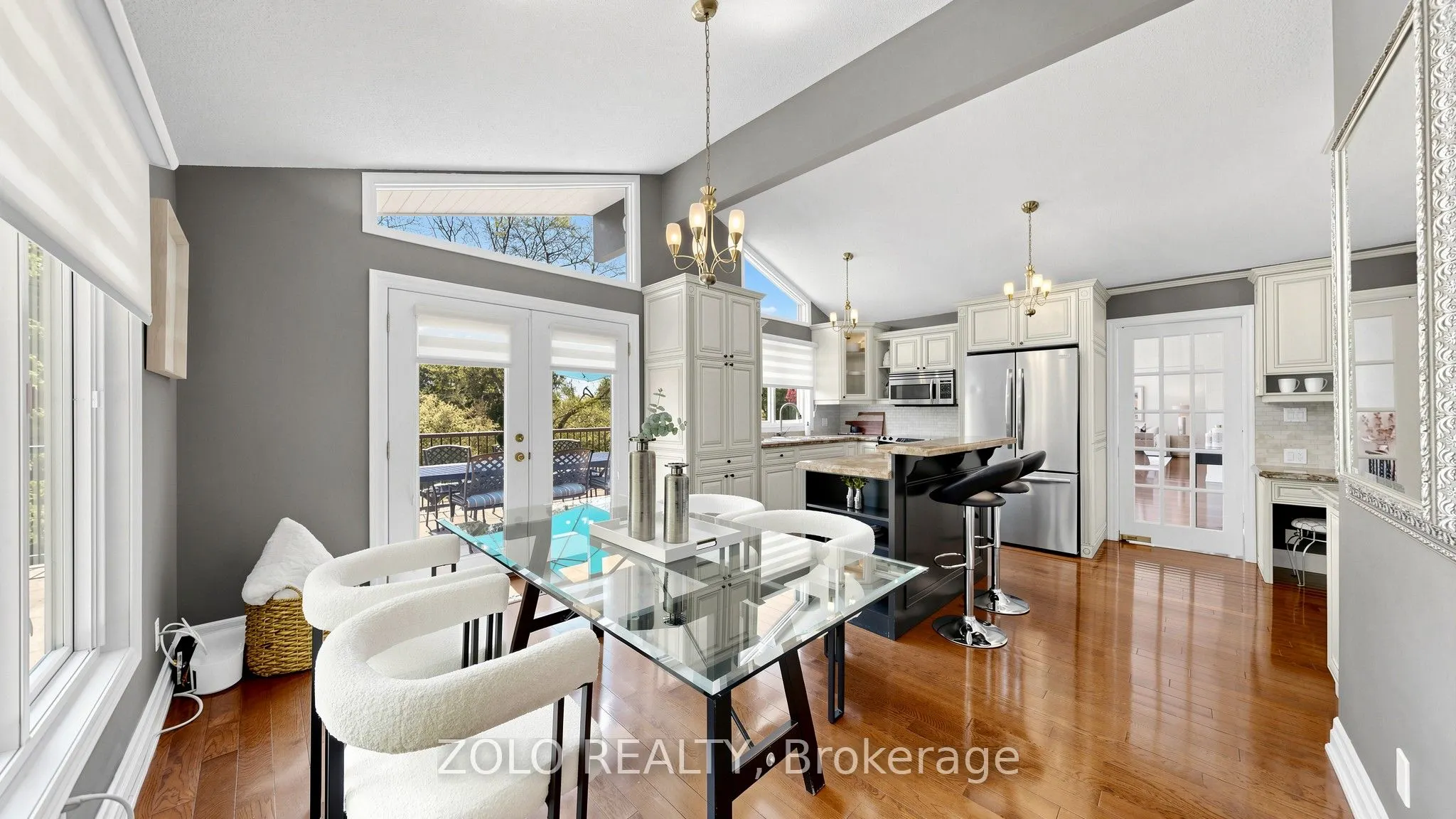 41 Meadowcliffe Drive