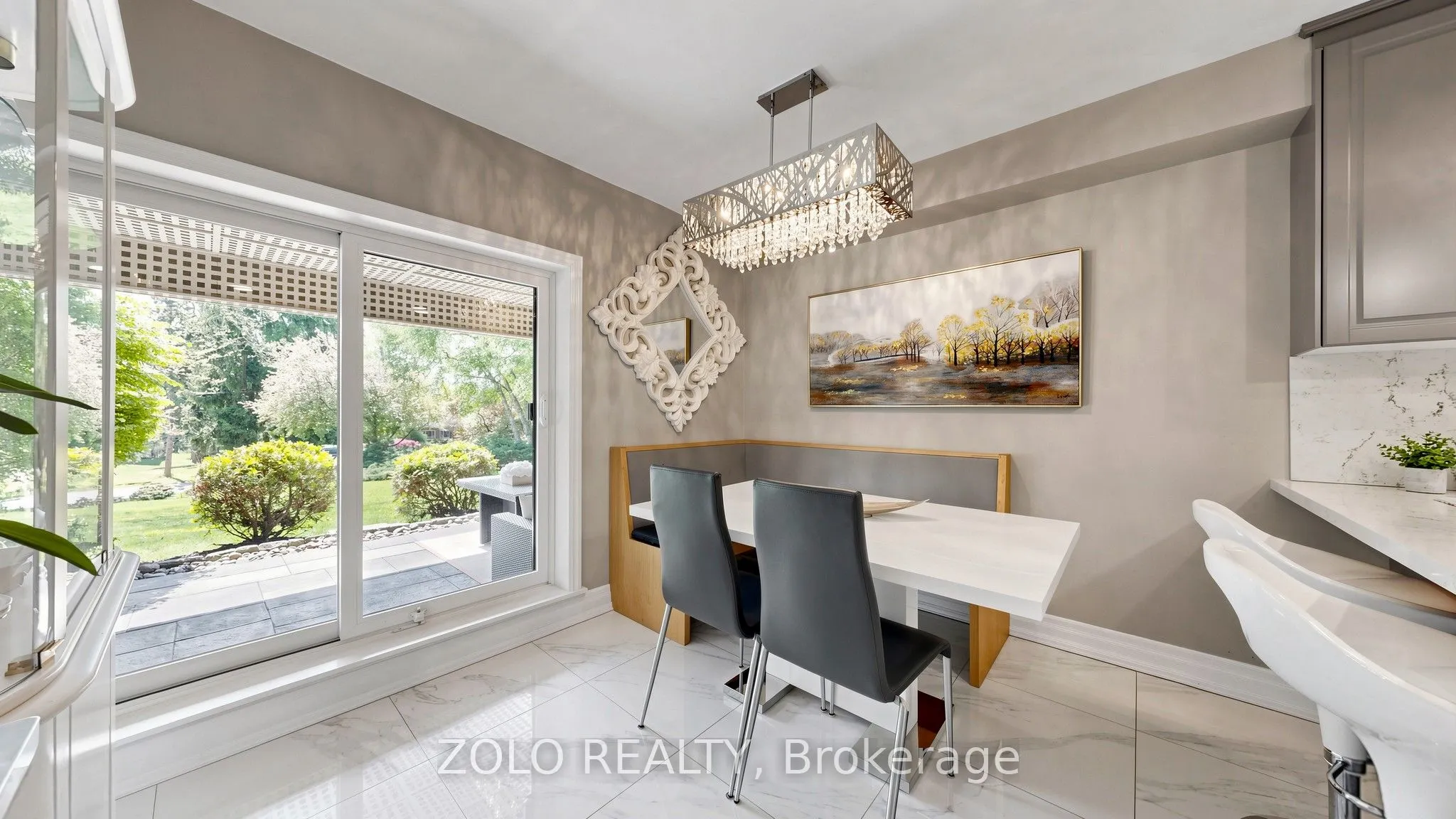 41 Meadowcliffe Drive