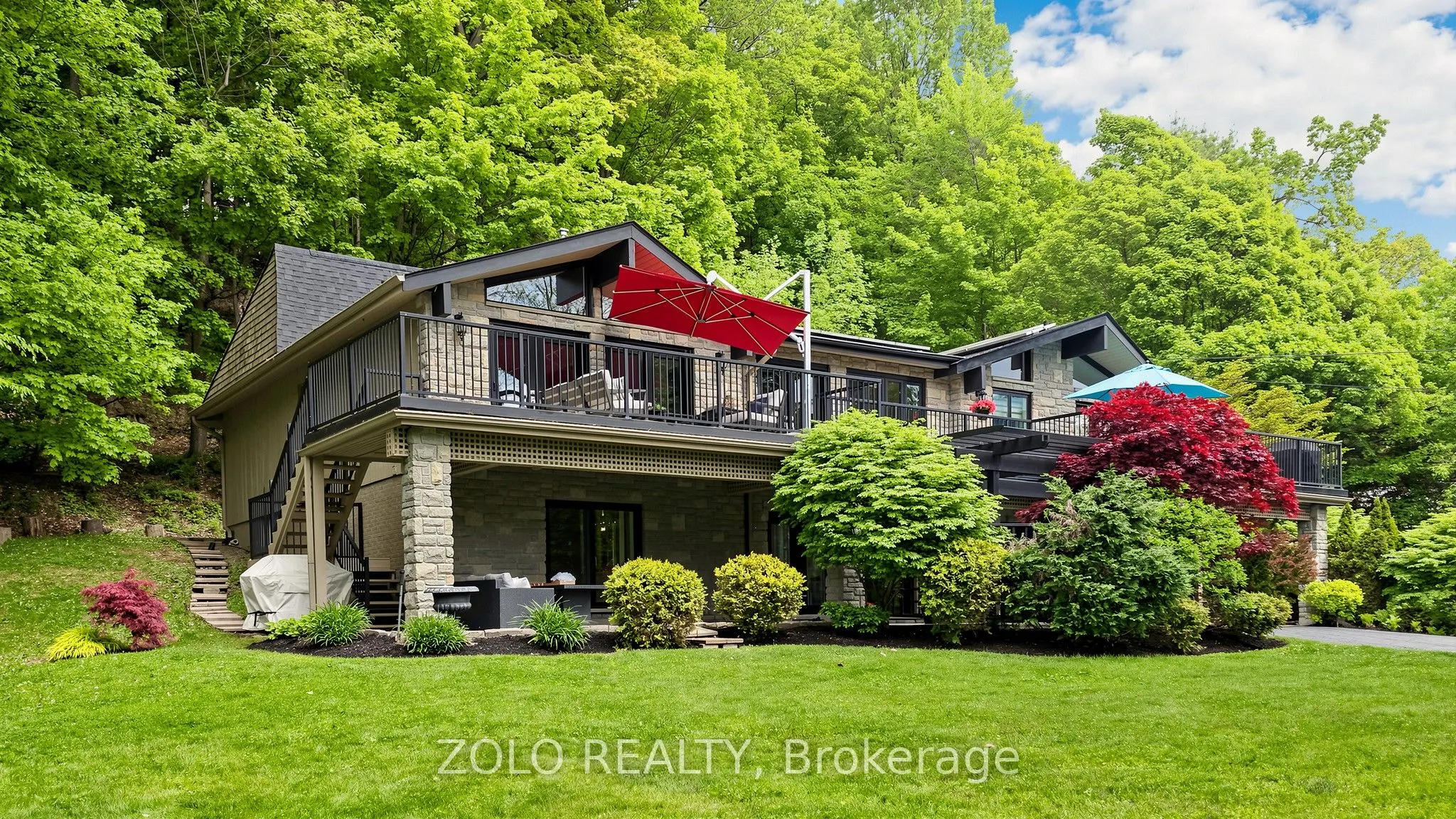 41 Meadowcliffe Drive