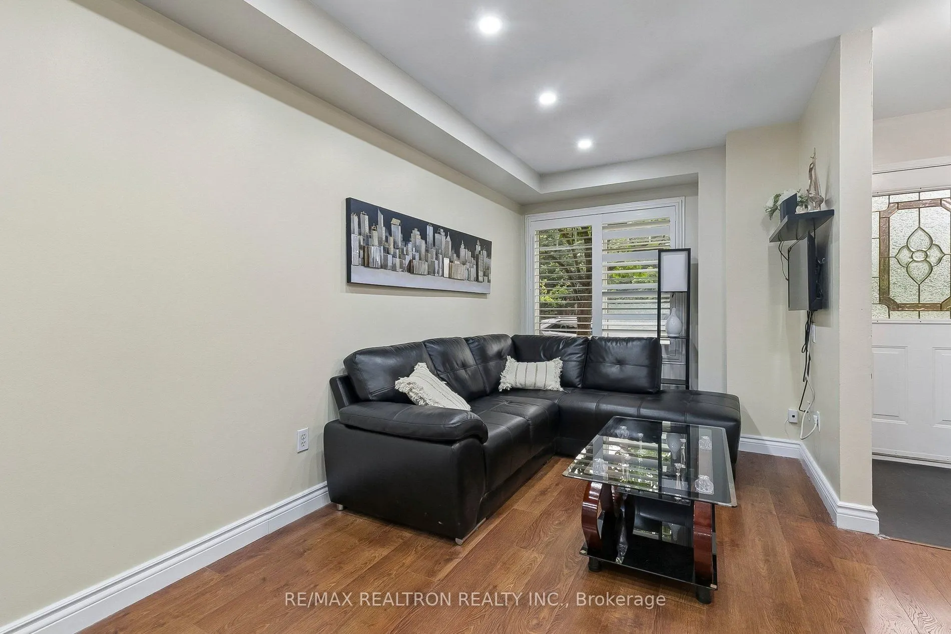 25 Hedge End Road #92