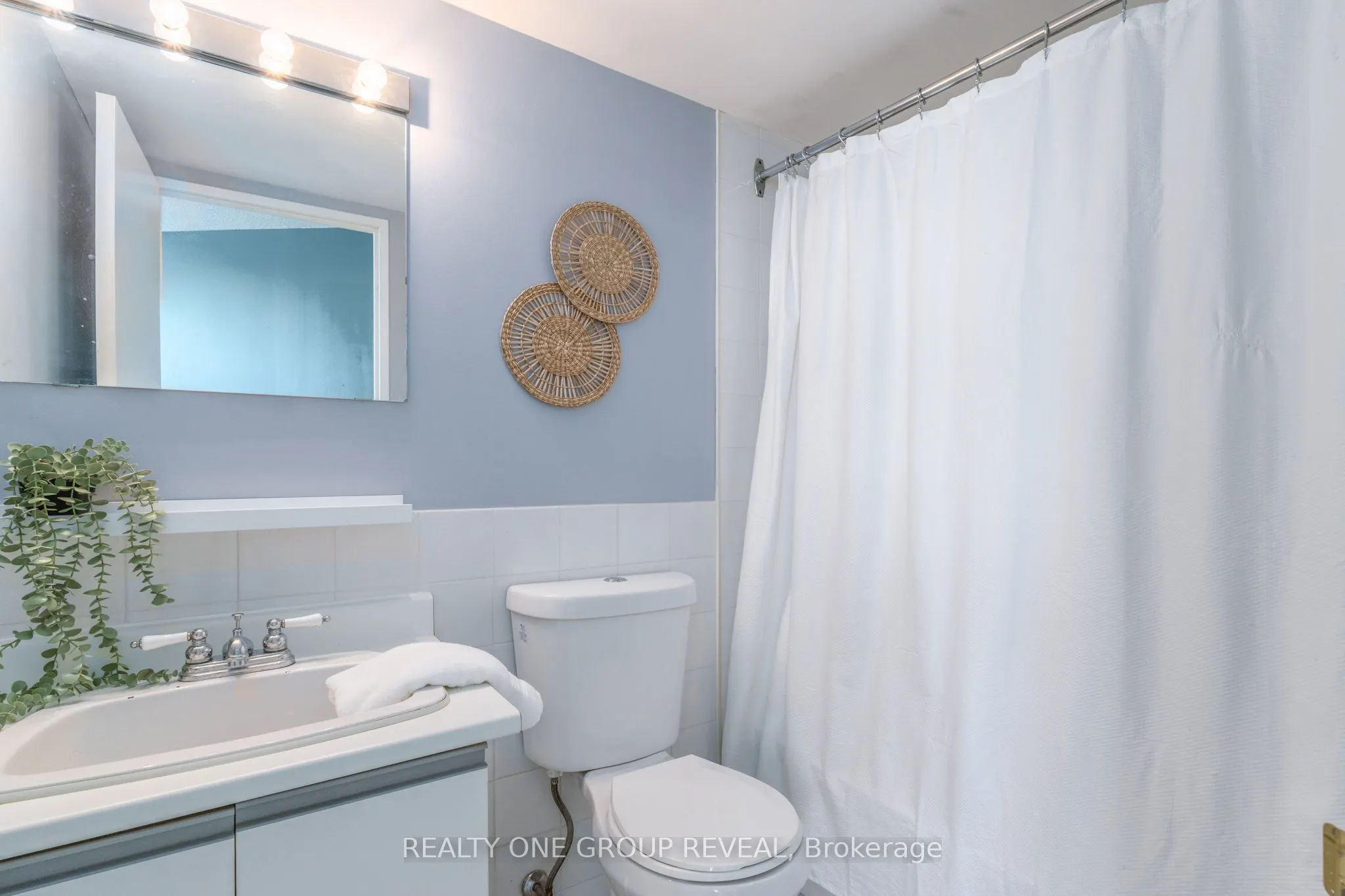 2 Westney Road N #602