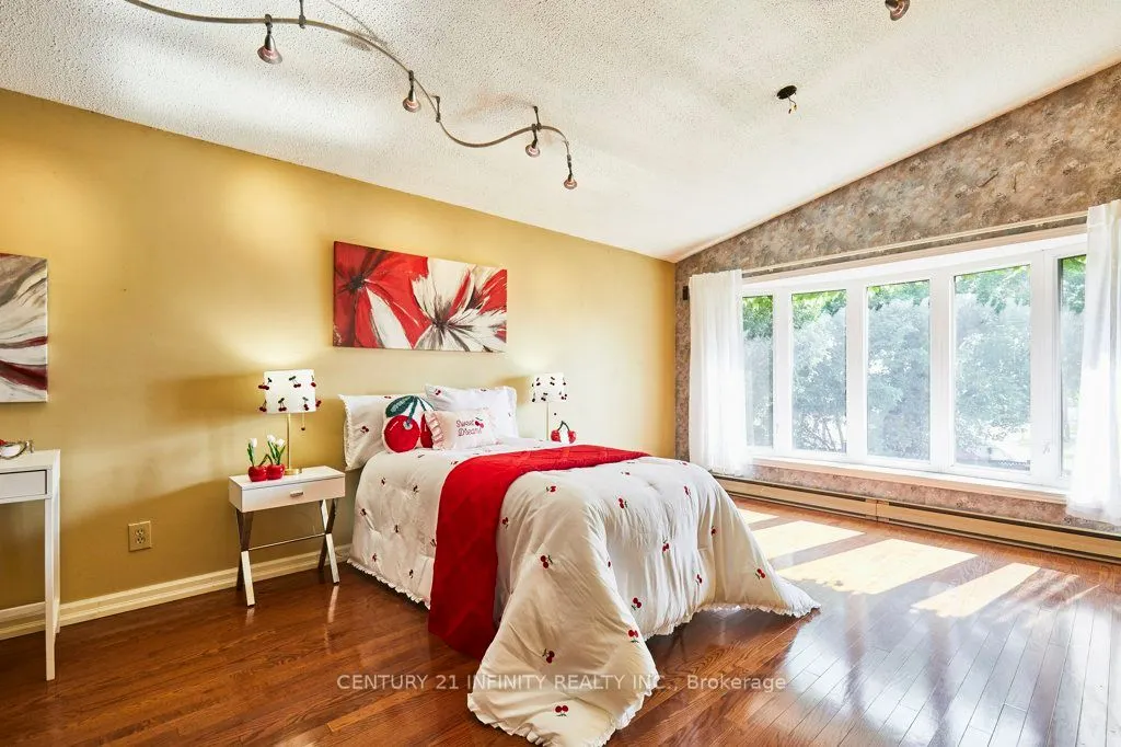 1 Goodland Gate
