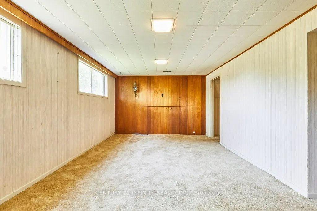 1 Goodland Gate