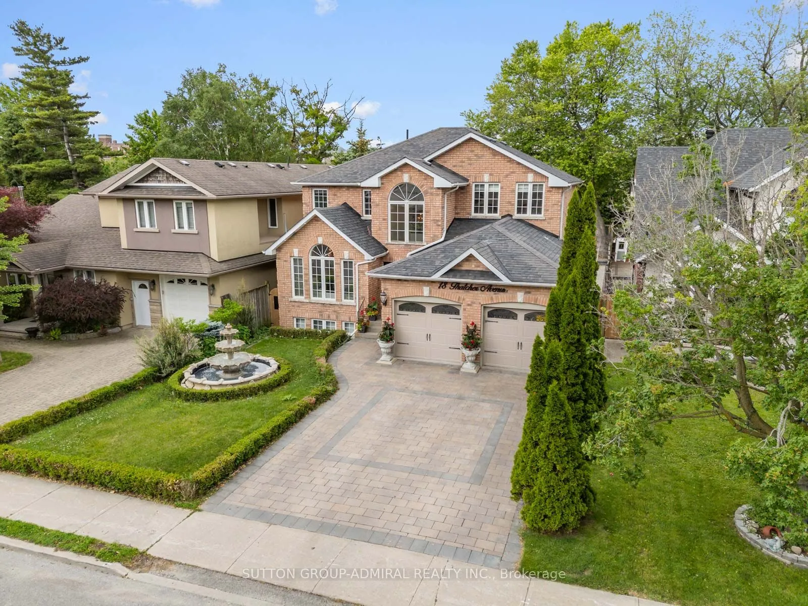 18 Thatcher Avenue