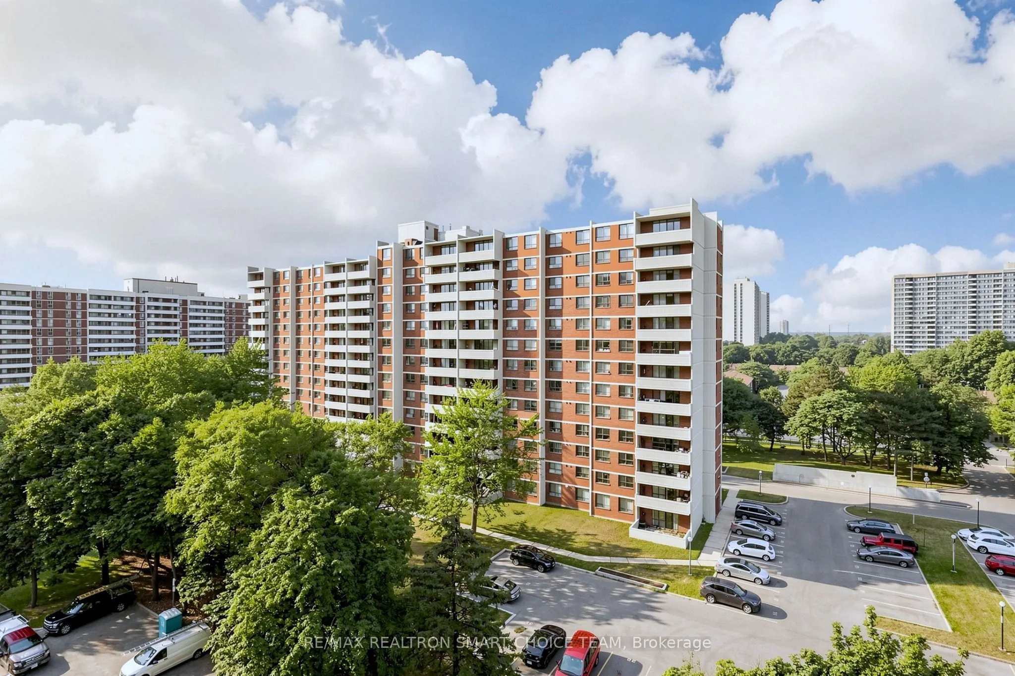 1250 Bridletowne Circle #907