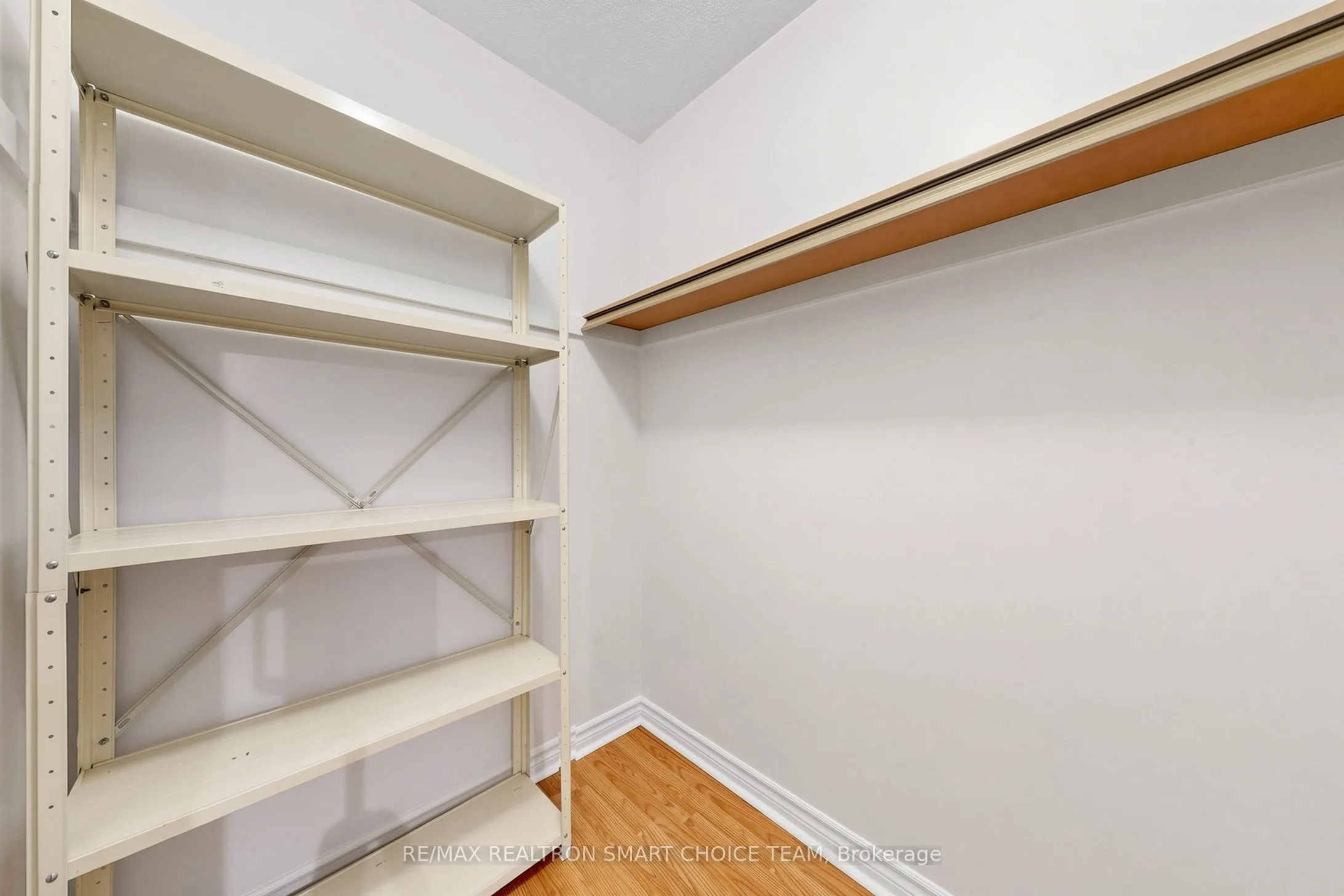 1250 Bridletowne Circle #907