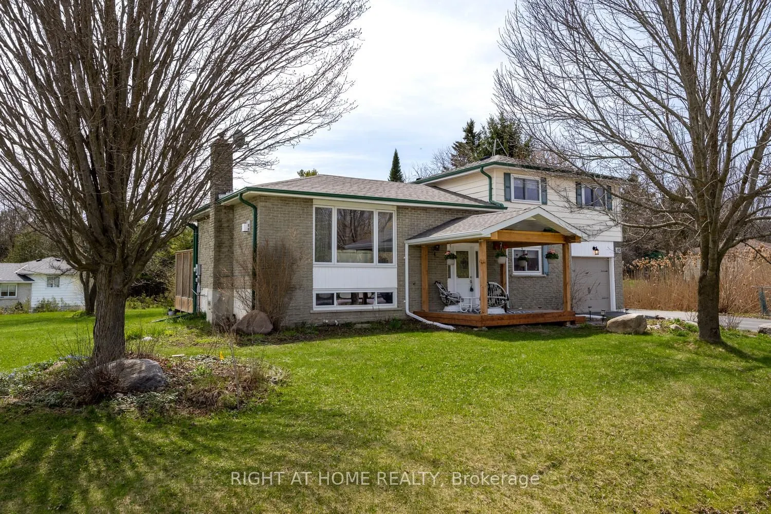 17 Crestview Avenue